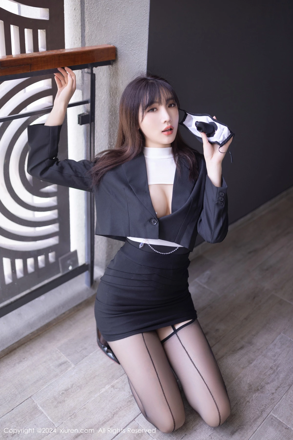 [XiuRen秀人网] 2024.05.30 No.8627 陆萱萱 黑丝美腿 [80P] NO.7