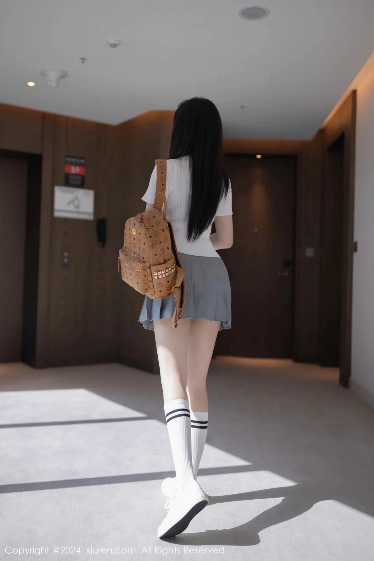 [XiuRen秀人网] 2024.06.04 No.8649 安然anran 美腿短裙 [80P] NO.9