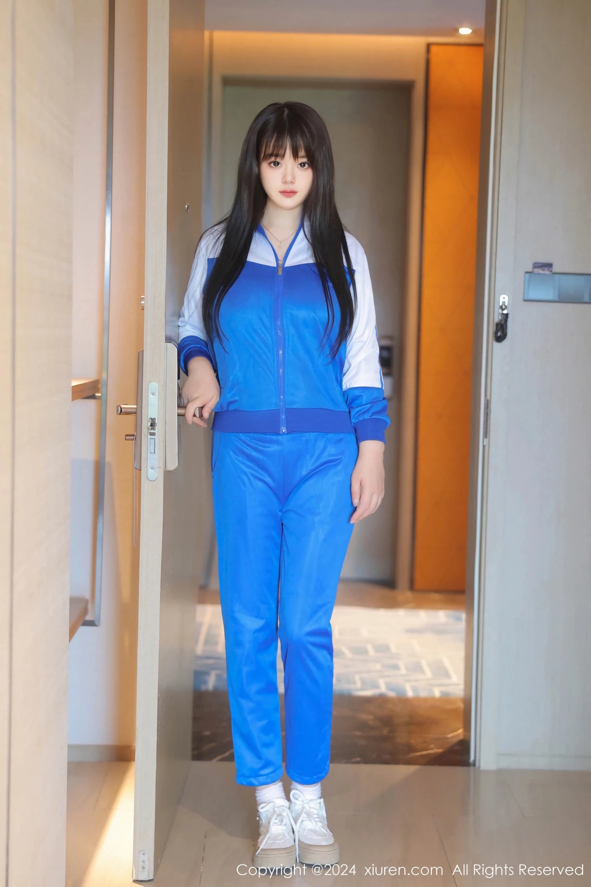 [XiuRen秀人网] 2024.05.31 No.8631 陈柒柒 学妹服美腿 [87P] NO.1