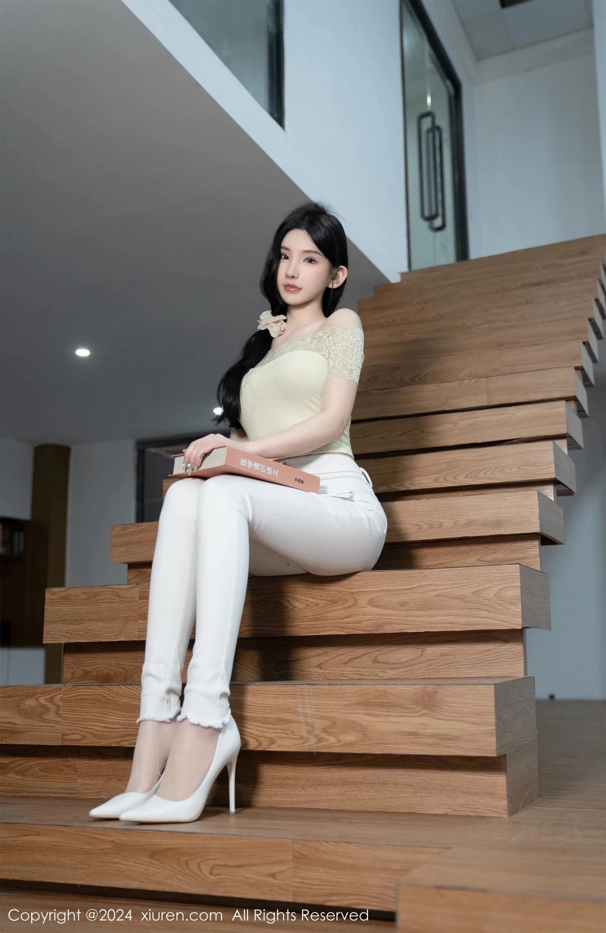 [XiuRen秀人网] 2024.05.31 No.8633 周于希Sally 图书馆美臀 [91P] NO.12