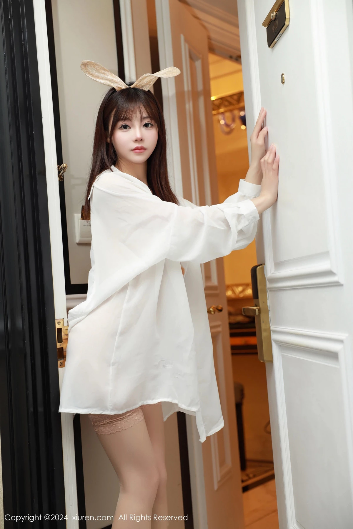 [XiuRen秀人网] 2024.06.04 No.8645 佘贝拉Bella 丝袜美腿 [66P] NO.8