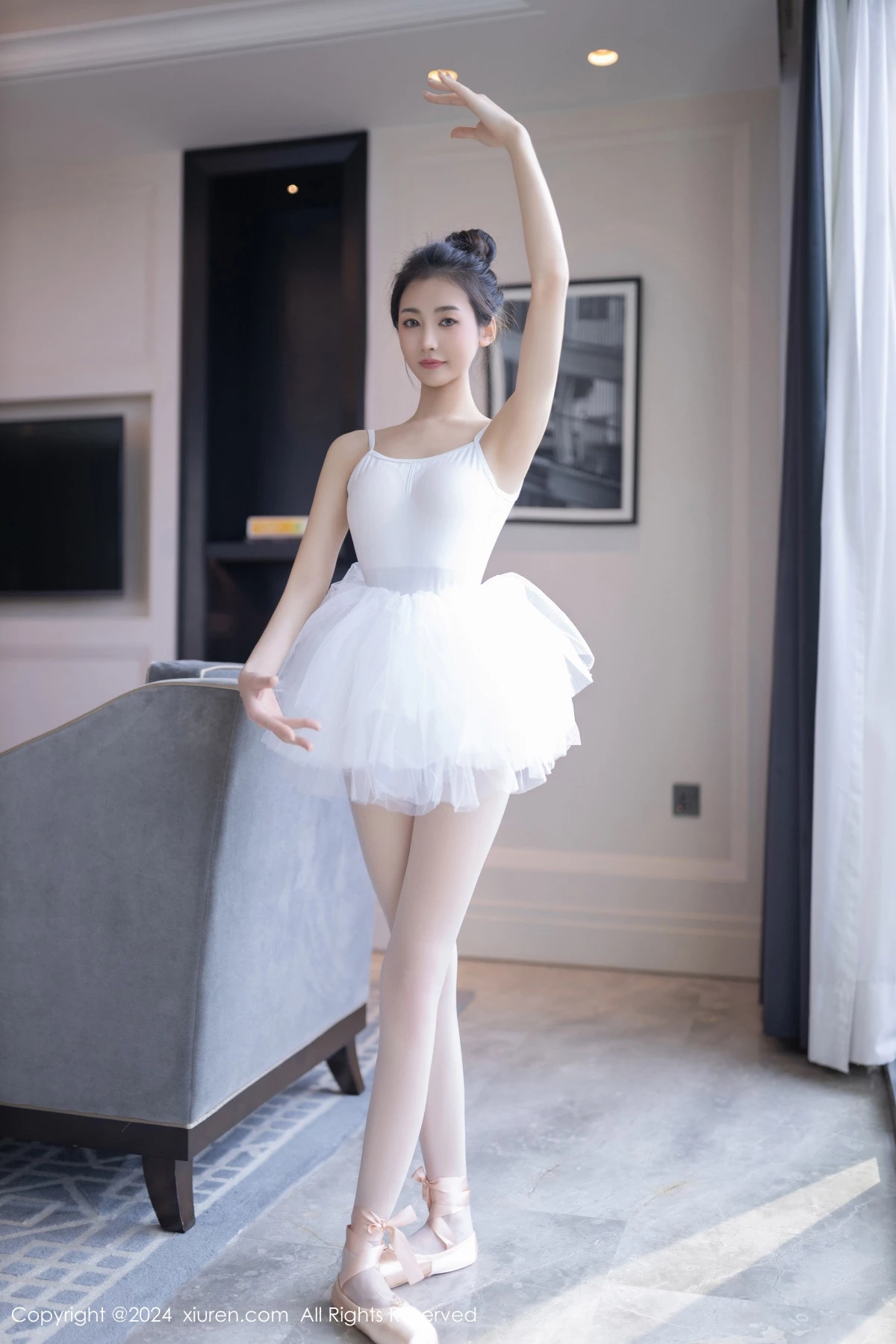 [XiuRen秀人网] 2024.06.05 No.8657 鱼尾fish 丝袜美腿 [80P] NO.8