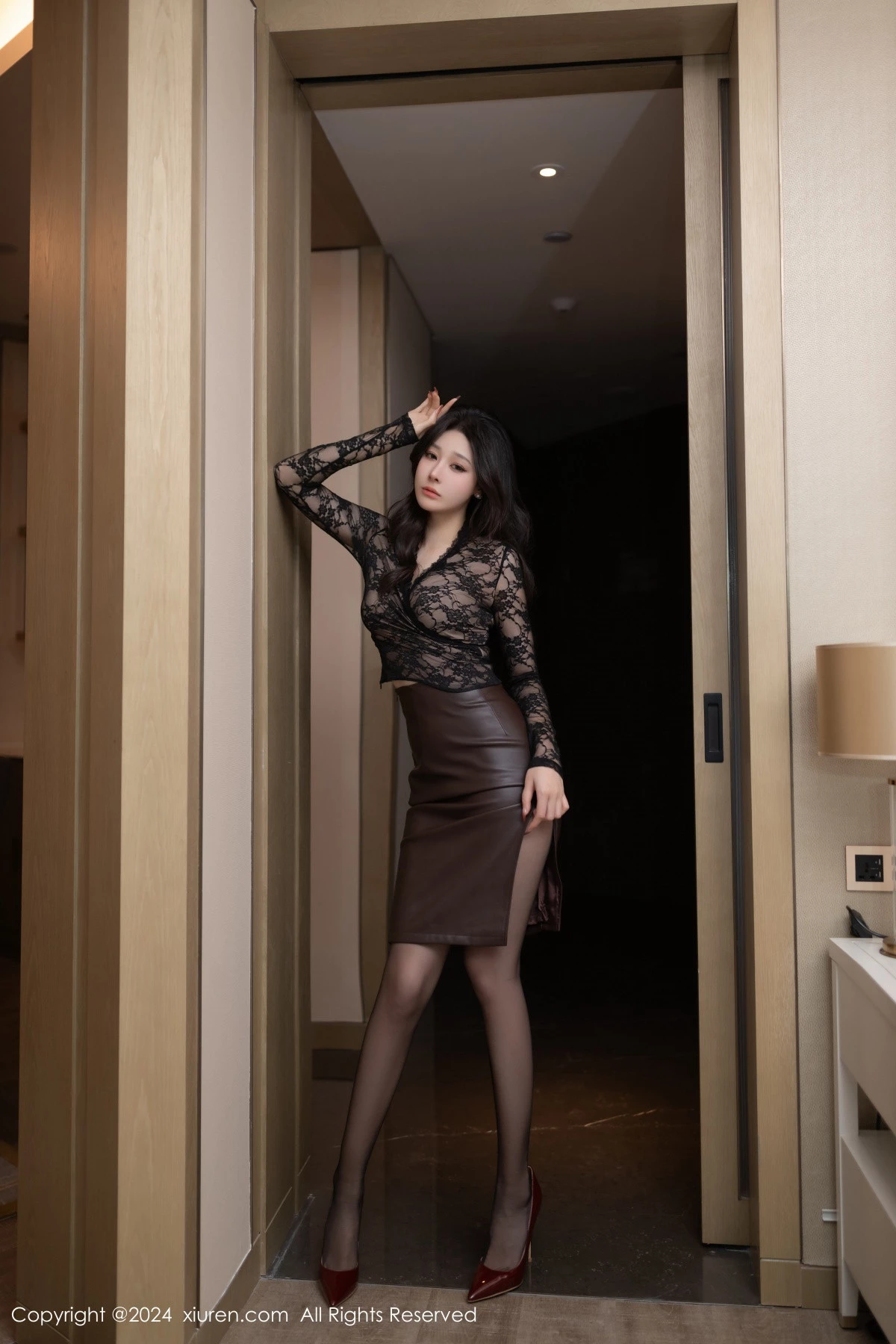 [XiuRen秀人网] 2024.06.06 No.8662 小逗逗 黑丝美腿 [80P] NO.6