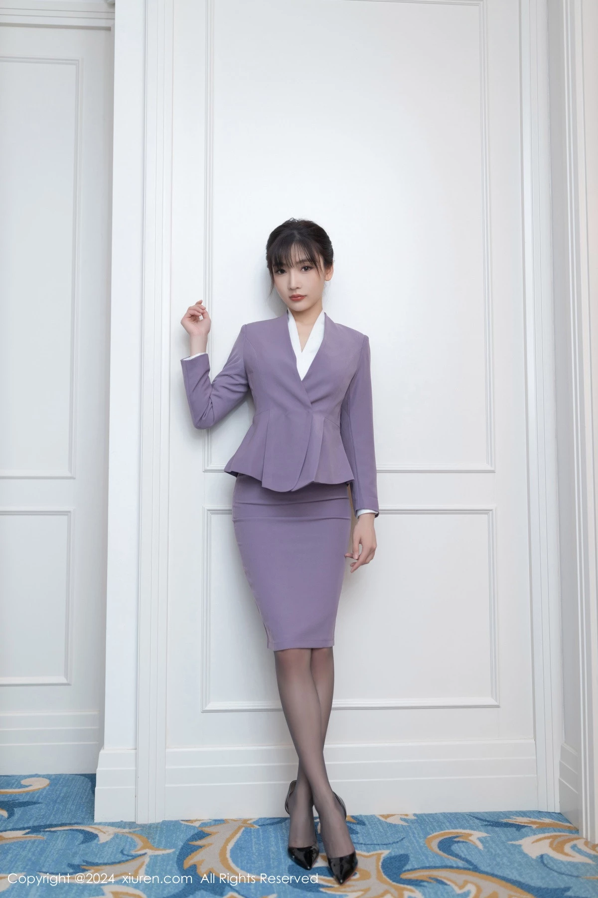 [XiuRen秀人网] 2024.06.13 No.8700 陆萱萱 黑丝美腿 [81P] NO.8