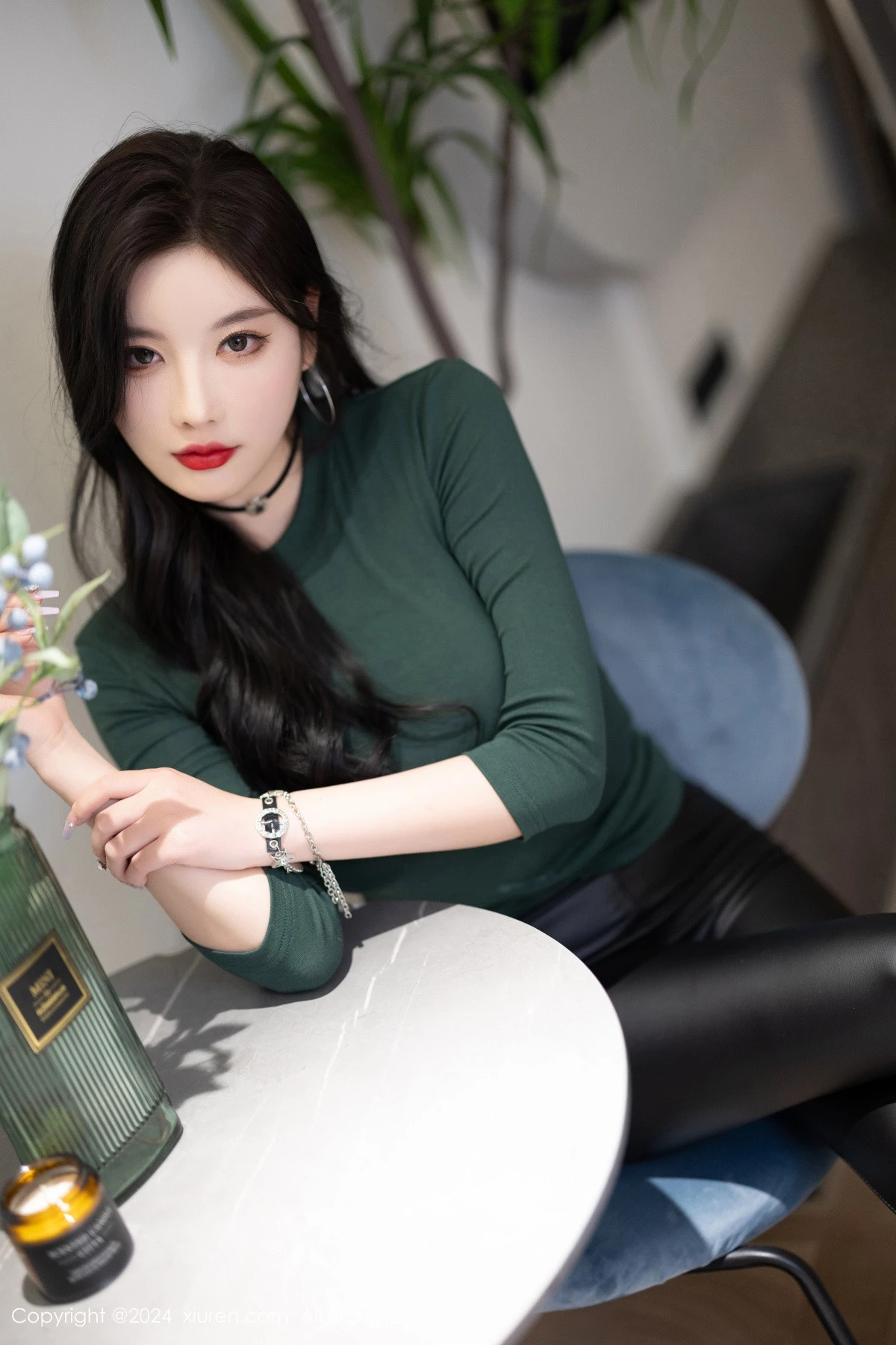 [XiuRen秀人网] 2024.06.14 No.8707 杨晨晨Yome 丝袜美腿 [90P] NO.2