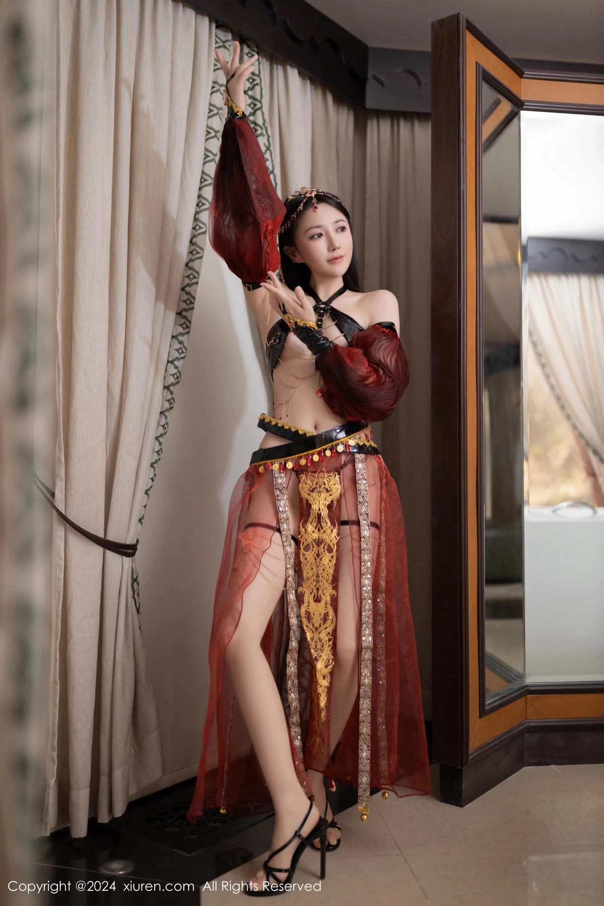 [XiuRen秀人网] 2024.06.28 No.8778 鱼子酱Fish 舞娘装扮 [80P] NO.5