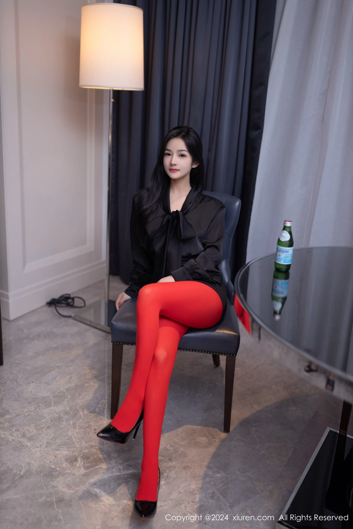 [XiuRen秀人网] 2024.07.03 No.8801 谭小灵 丝袜美腿 [80P] NO.2