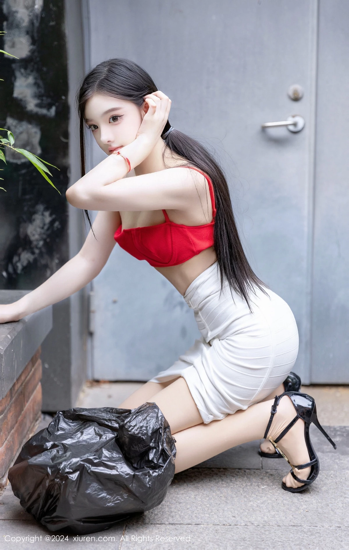 [XiuRen秀人网] 2024.07.03 No.8794 龙雪儿 丝袜美腿 [51P] NO.4