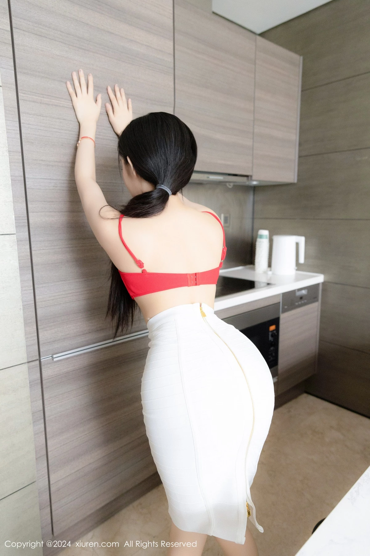 [XiuRen秀人网] 2024.07.03 No.8794 龙雪儿 丝袜美腿 [51P] NO.10