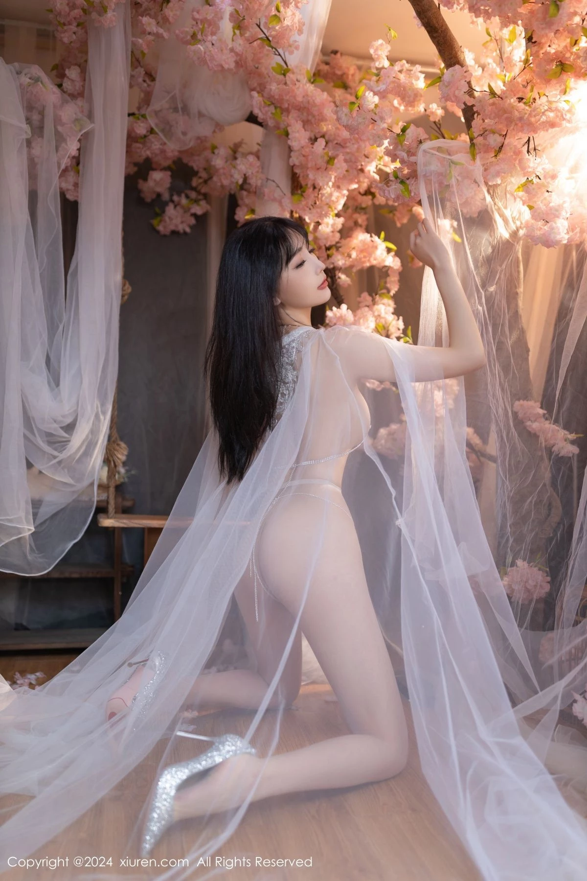 [XiuRen秀人网] 2024.07.04 No.8807 陆萱萱 性感美腿 [80P] NO.12