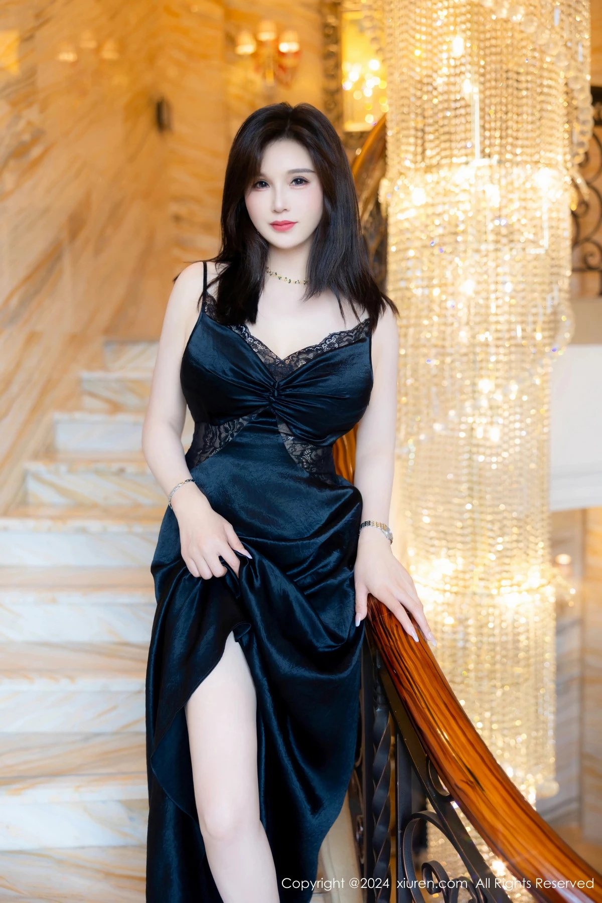 [XiuRen秀人网] 2024.07.09 No.8825 水水姐 黑丝美腿 [73P] NO.4