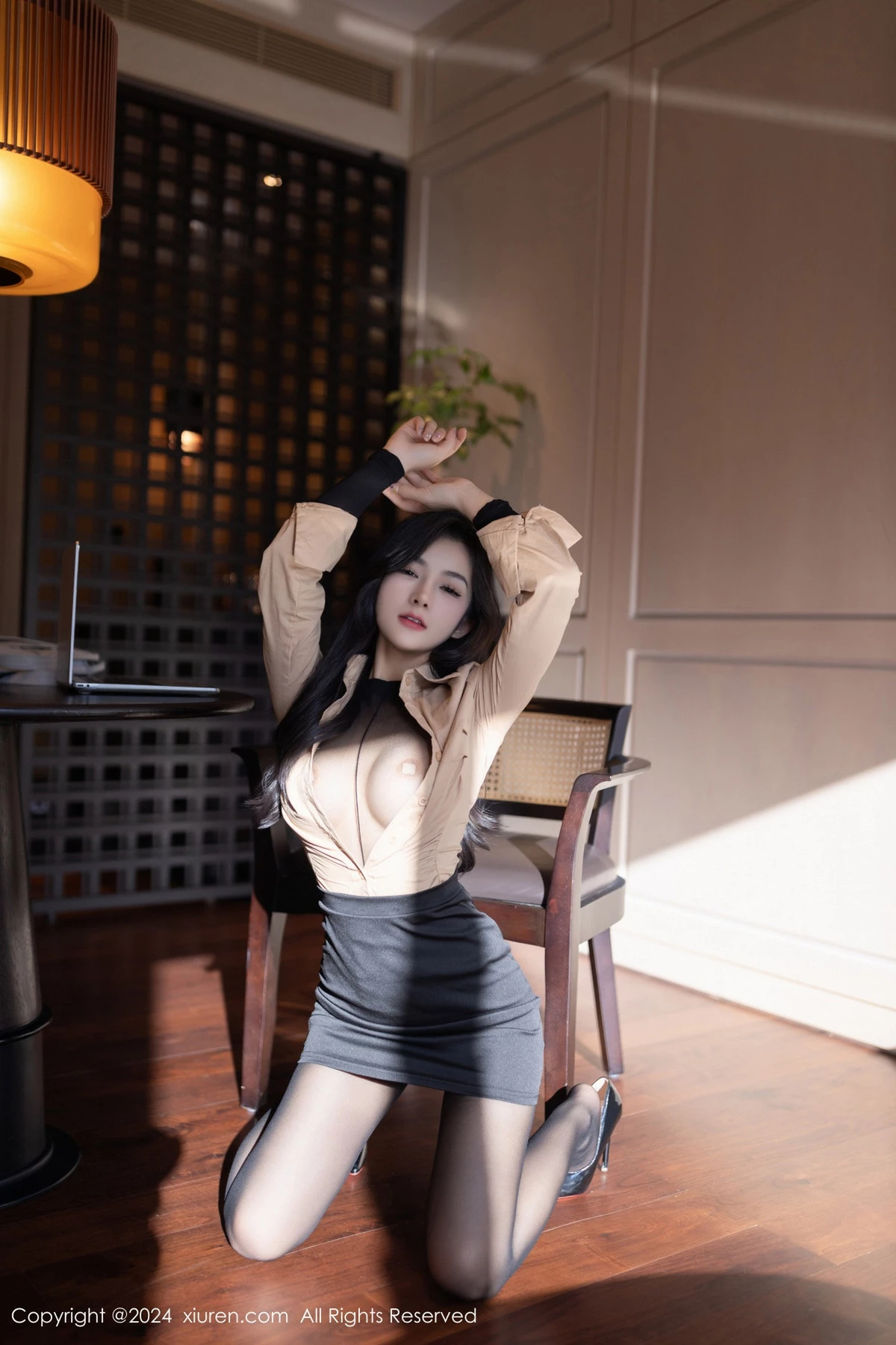 [XiuRen秀人网] 2024.07.10 No.8835 谭小灵 黑丝美腿 [80P] NO.10