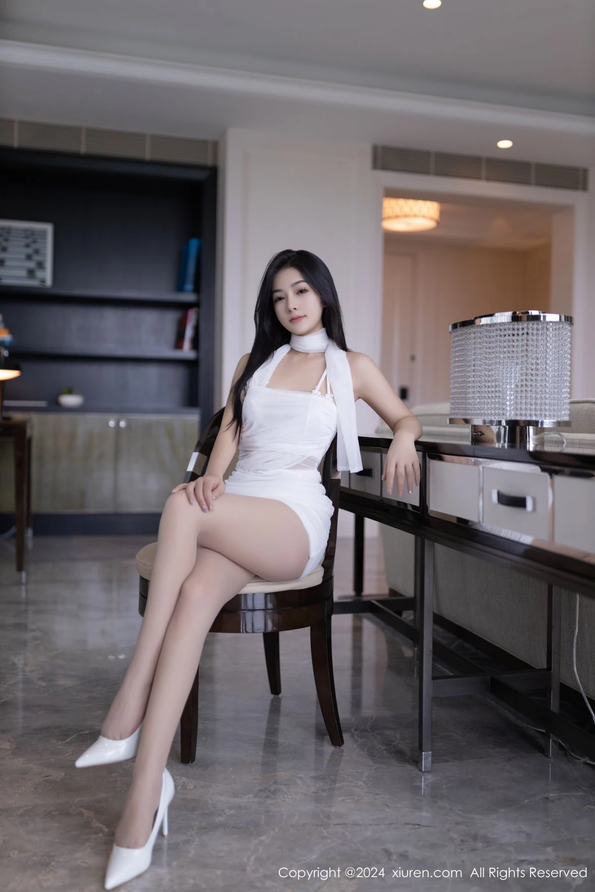 [XiuRen秀人网] 2024.07.17 No.8875 谭小灵 丝袜美腿 [79P] NO.4