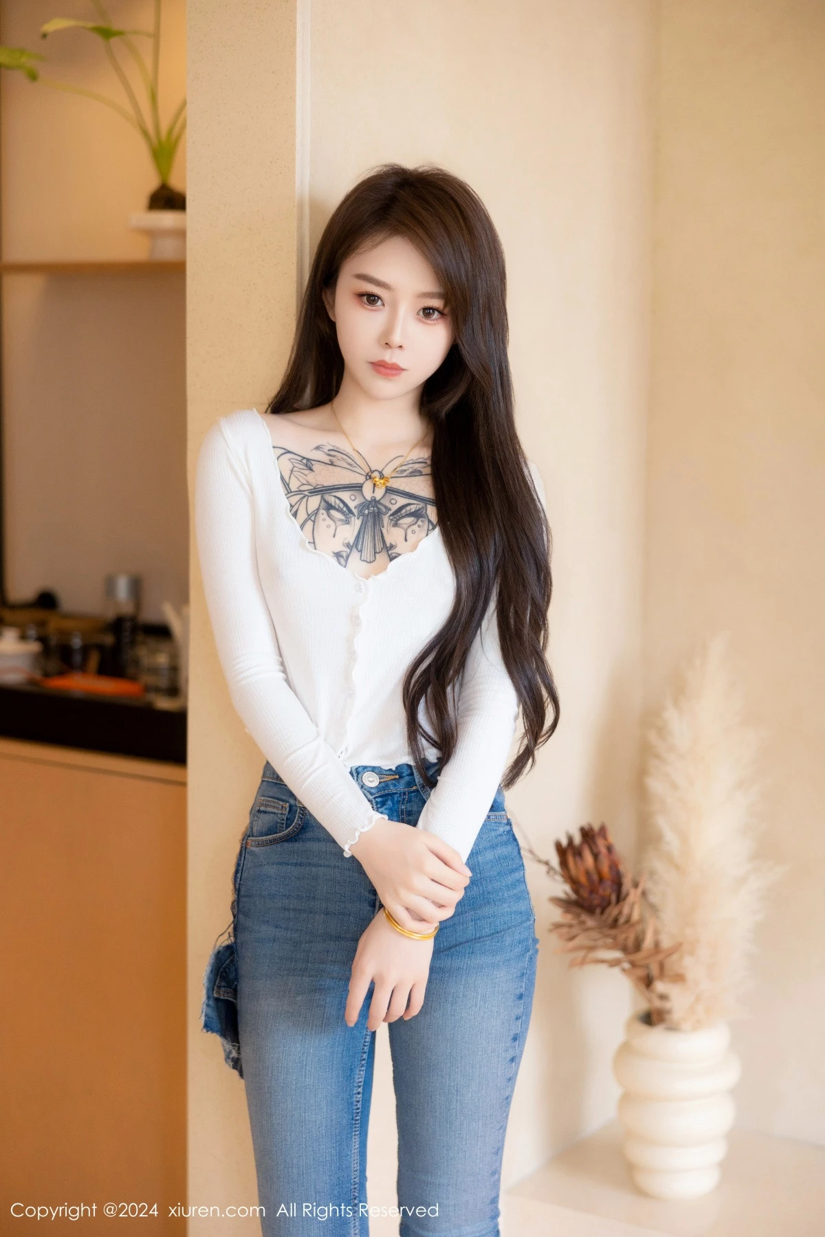 [XiuRen秀人网] 2024.06.21 No.8740 奶瓶. 美腿性感 [82P] NO.11