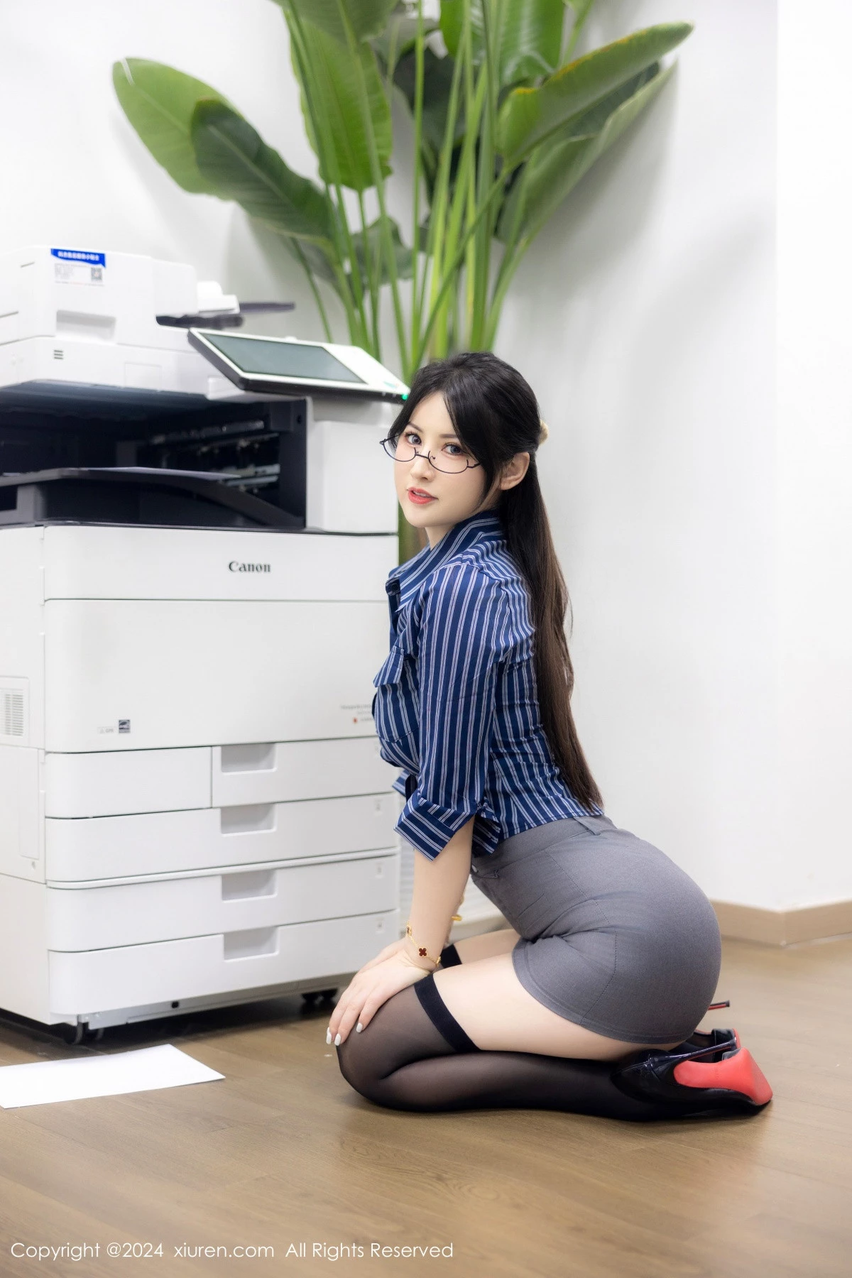 [XiuRen秀人网] 2024.08.05 No.8971 诗诗kiki 黑丝美腿 [85P] NO.10