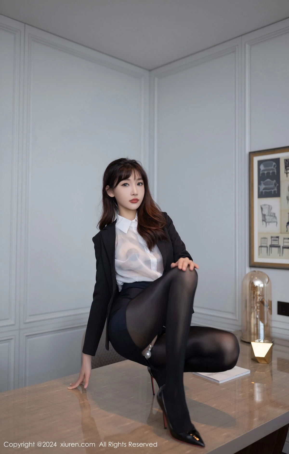 [XiuRen秀人网] 2024.08.08 No.8988 陆萱萱 黑丝美腿 [80P] NO.5