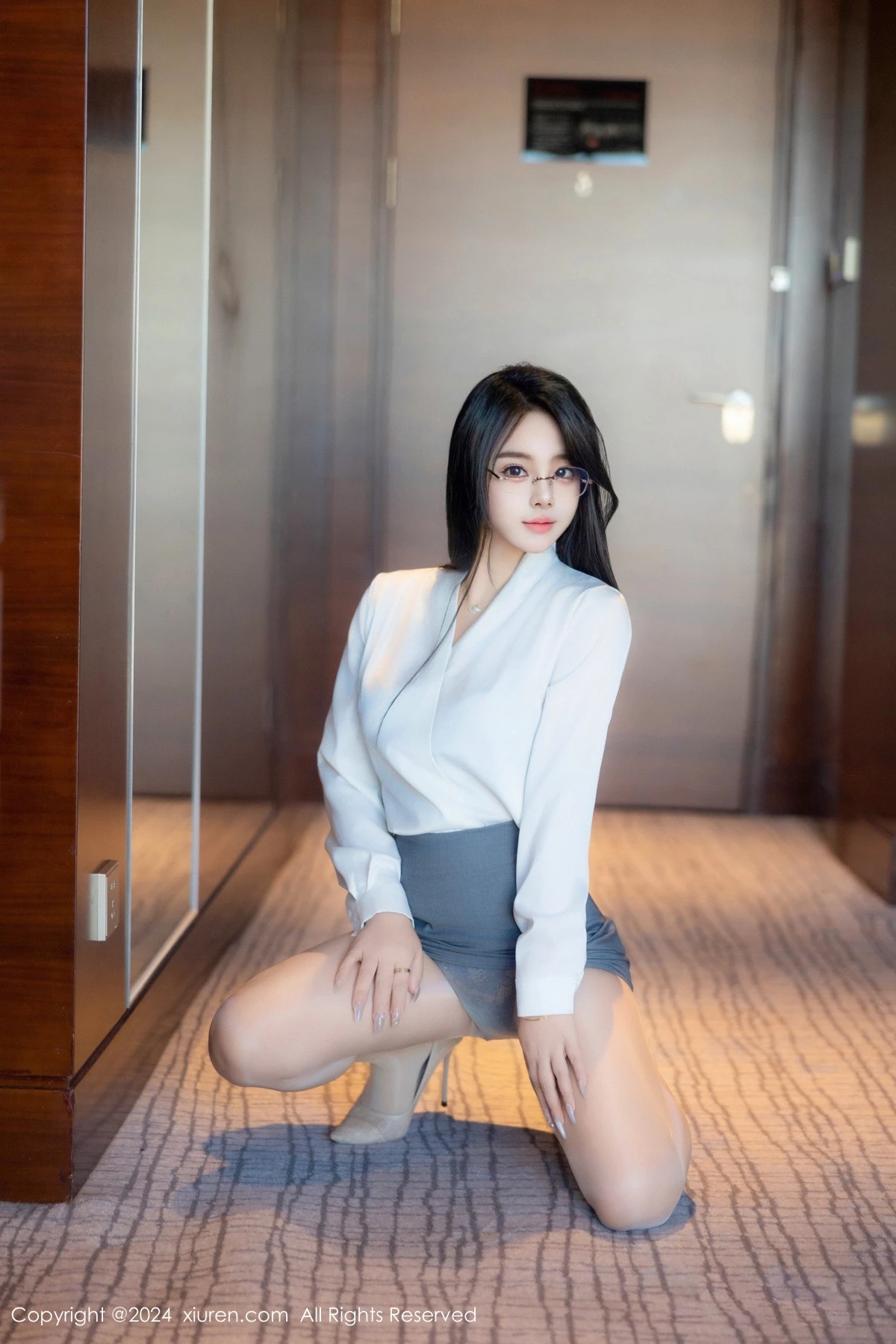 [XiuRen秀人网] 2024.08.09 No.8989 麦田 丝袜美腿 [83P] NO.7