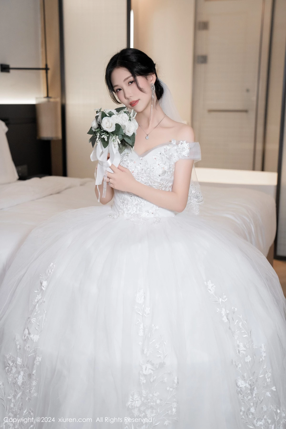 [XiuRen秀人网] 2024.08.09 No.8998 利世 丝袜美腿 [100P] NO.11