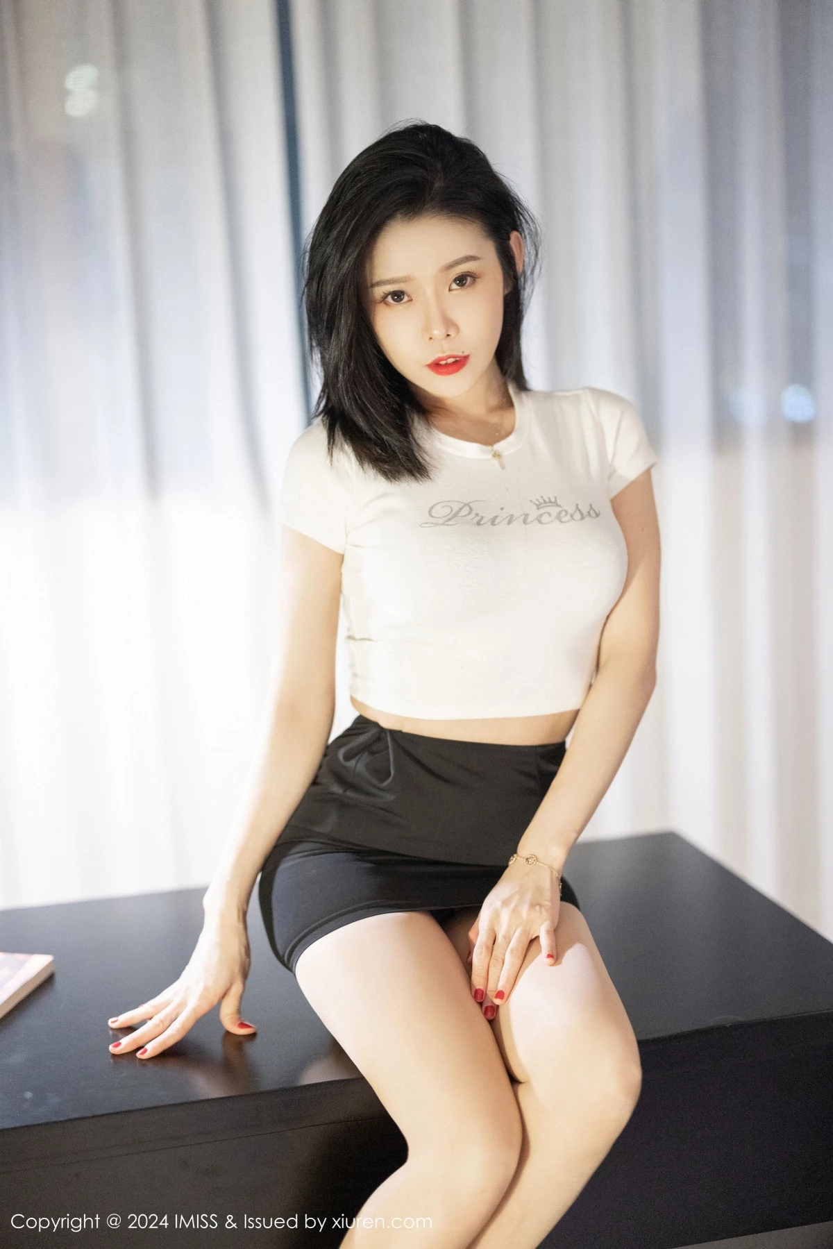 [IMISS爱蜜社] 2024.08.14 VOL.777 luvian本能 丝袜美腿 [39P] NO.8