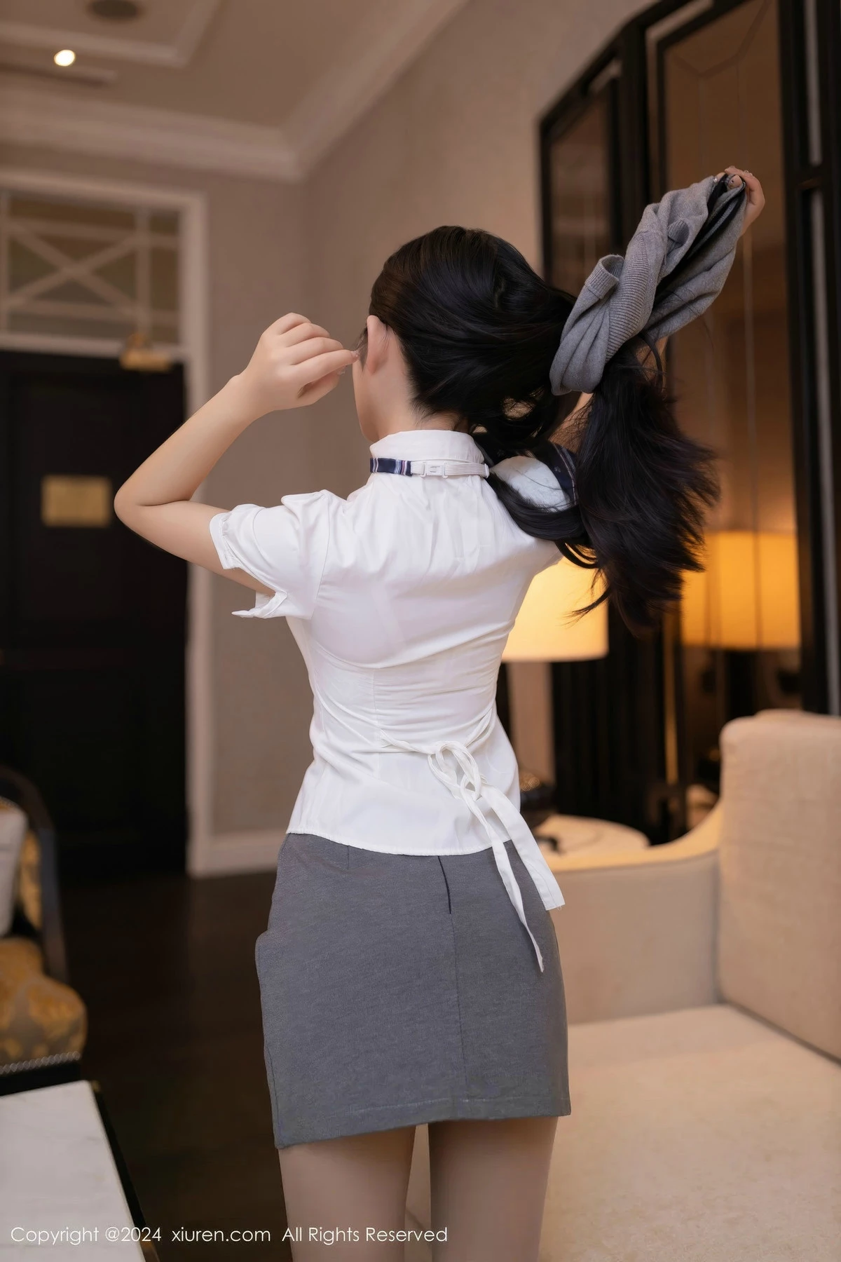 [XiuRen秀人网] 2024.07.24 No.8910 谭小灵 丝袜美腿 [80P] NO.4