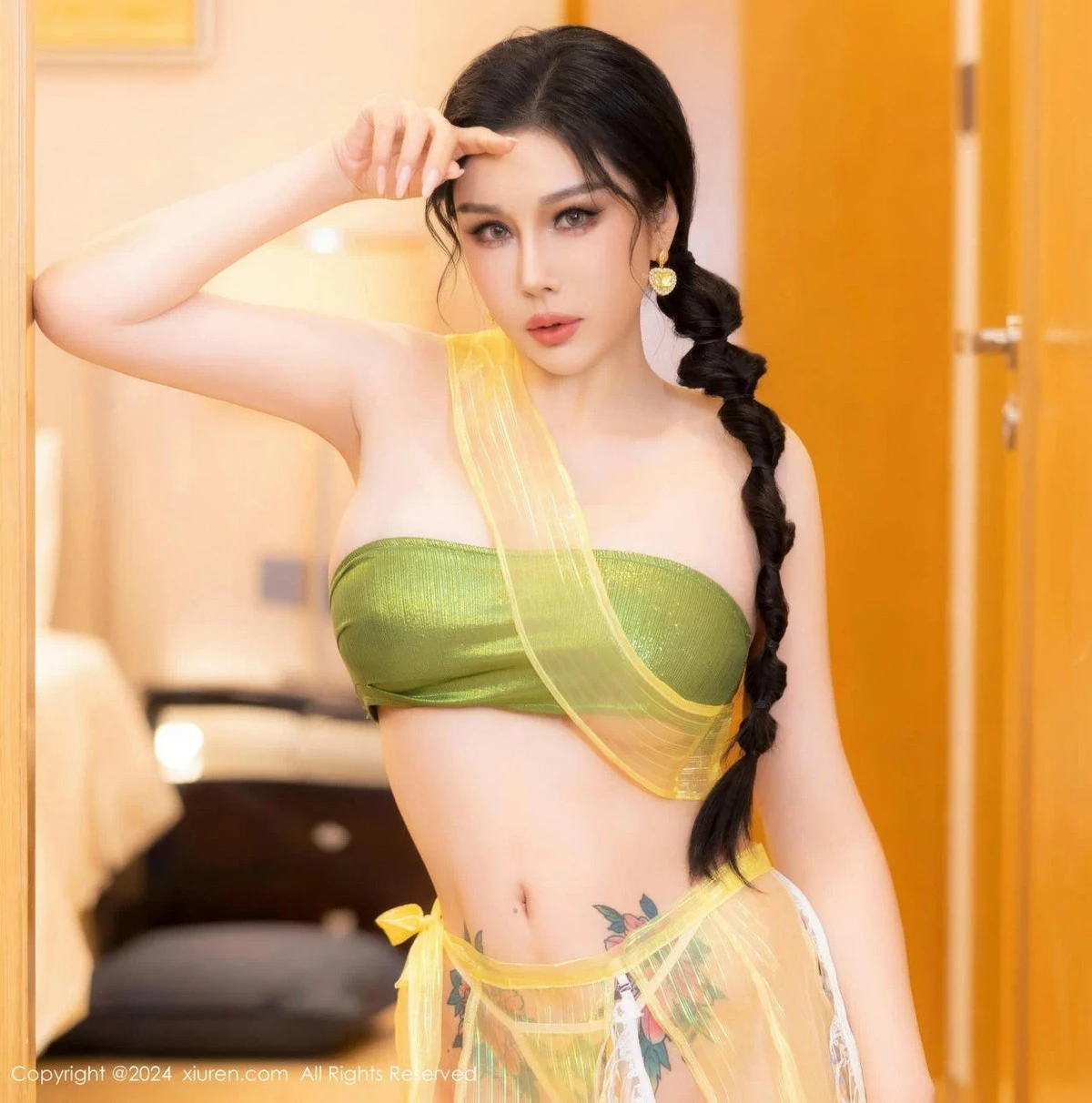 [XiuRen秀人网] 2024.07.25 No.8913 田冰冰 美臀性感 [55P] NO.2