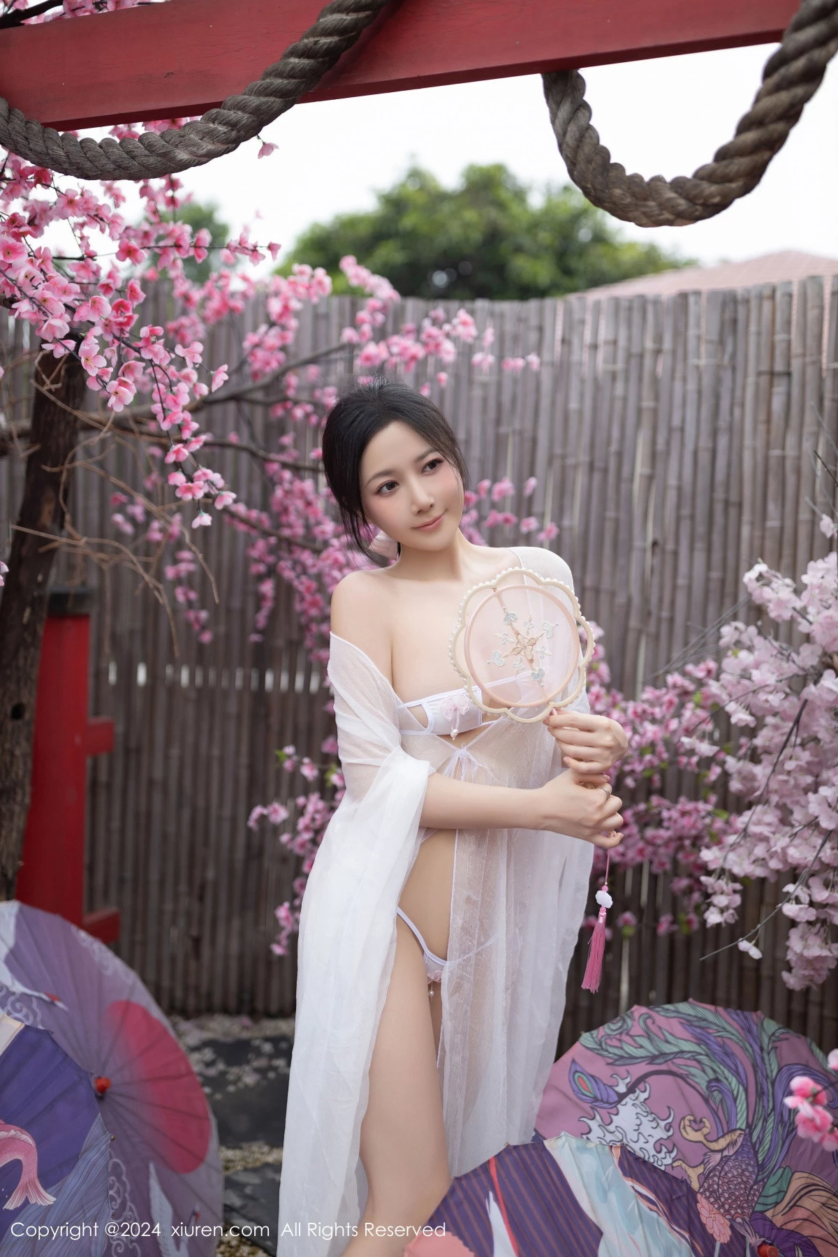 [XiuRen秀人网] 2024.07.26 No.8927 鱼子酱Fish 美腿性感 [80P] NO.2