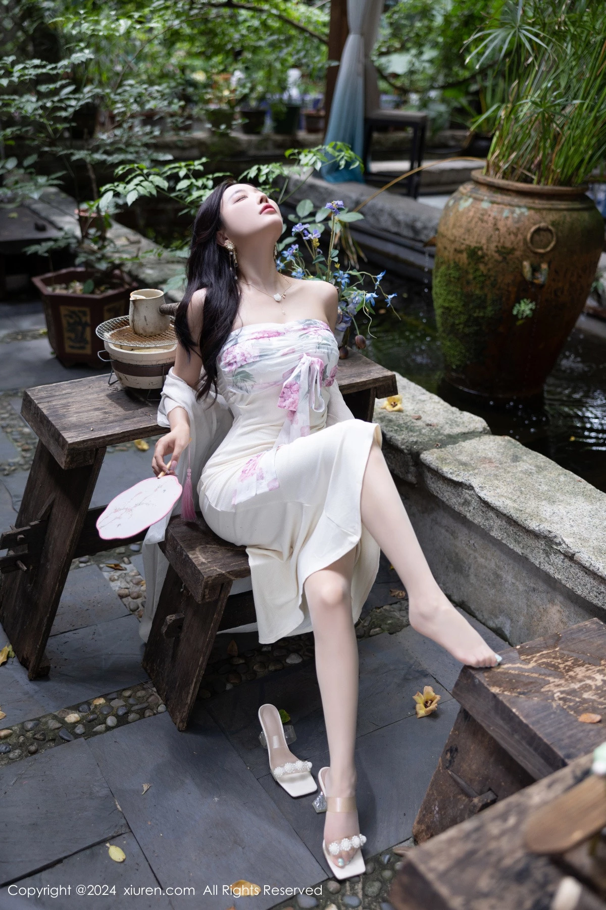 [XiuRen秀人网] 2024.07.26 No.8926 杨晨晨Yome 丝袜美腿 [80P] NO.9