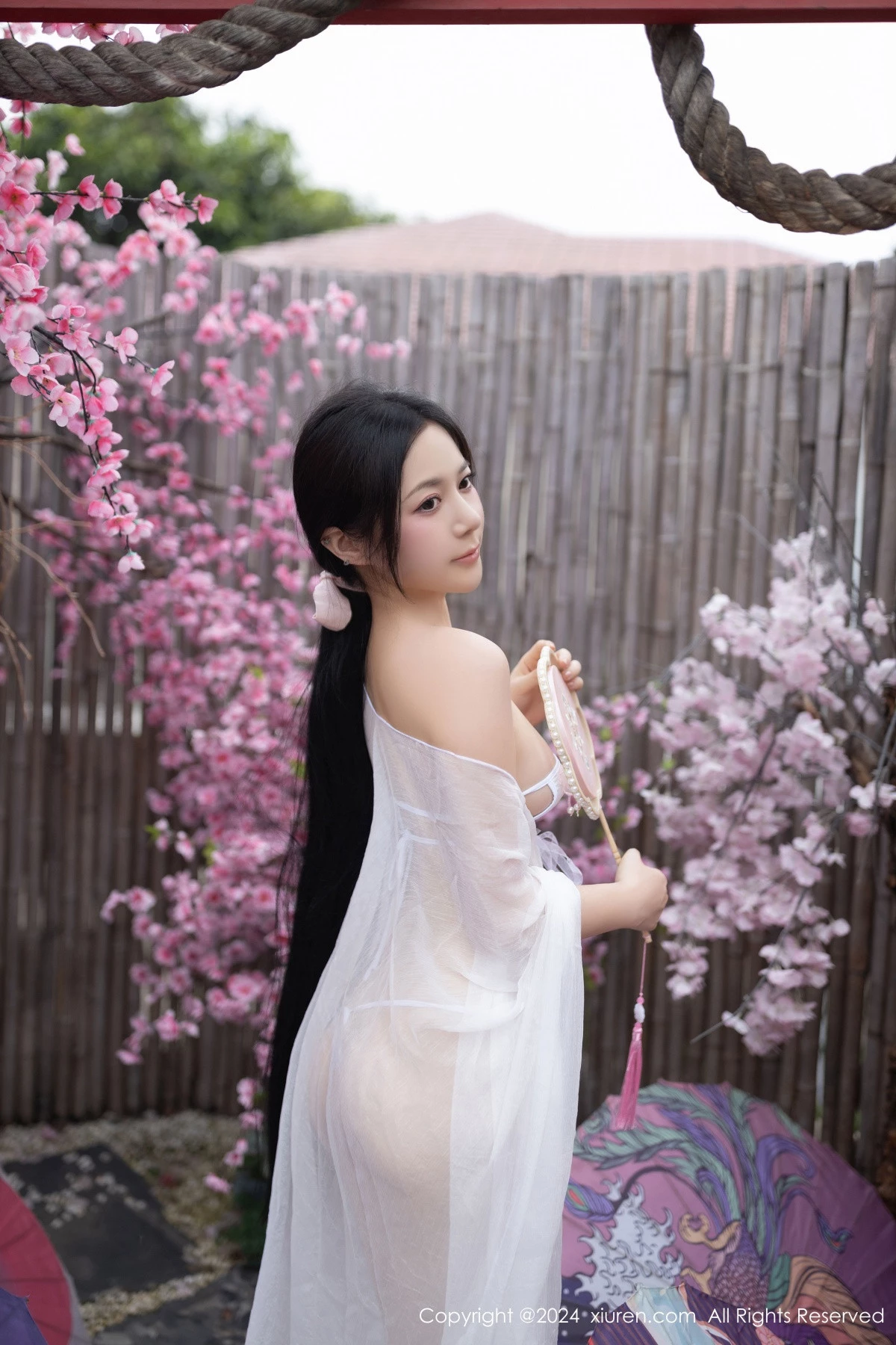 [XiuRen秀人网] 2024.07.26 No.8927 鱼子酱Fish 美腿性感 [80P] NO.5