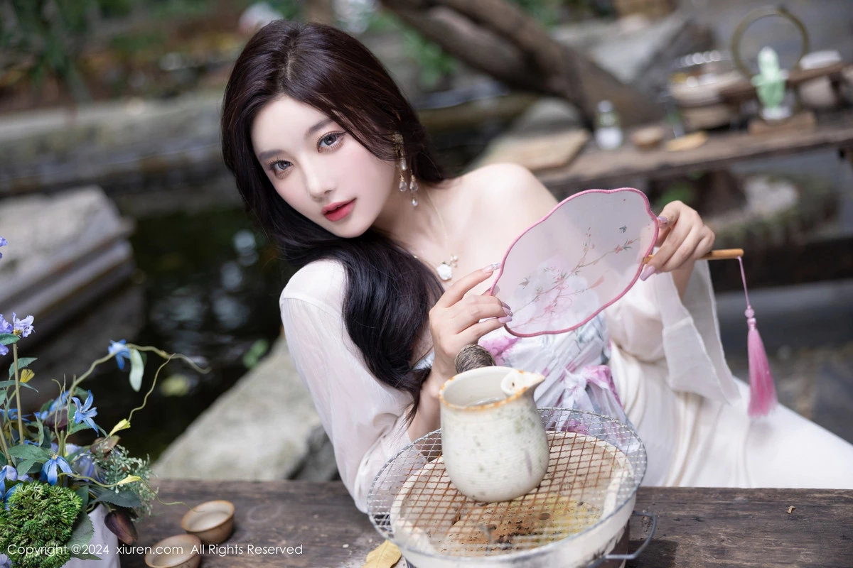 [XiuRen秀人网] 2024.07.26 No.8926 杨晨晨Yome 丝袜美腿 [80P] NO.8