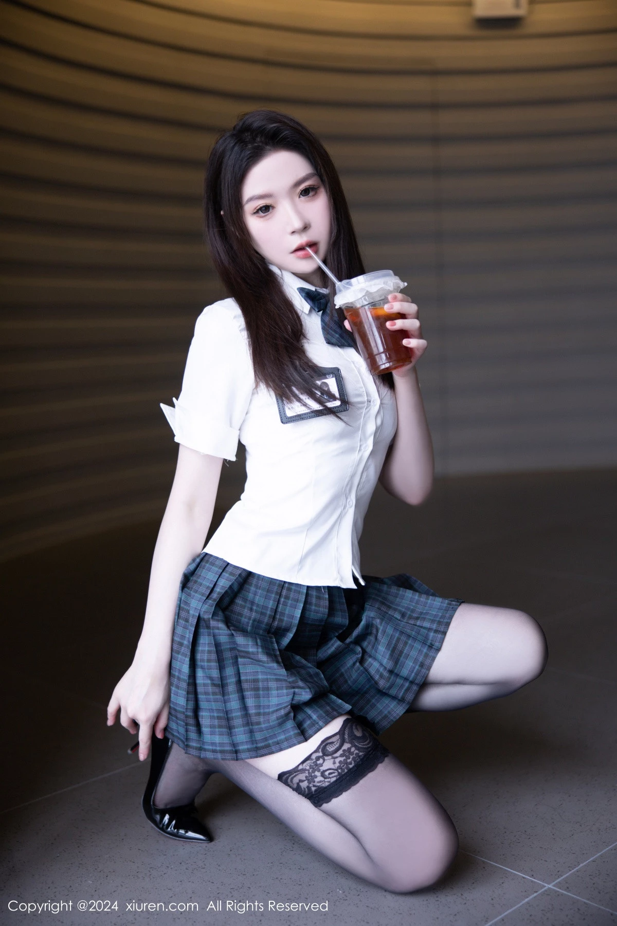 [XiuRen秀人网] 2024.08.27 No.9074 梦心玥 黑丝美腿 [91P] NO.9