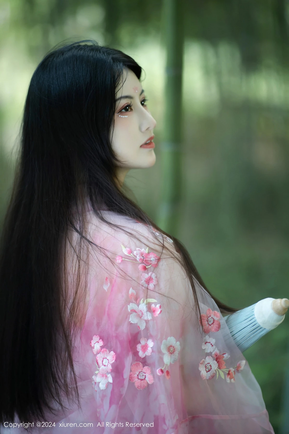 [XiuRen秀人网] 2024.09.02 No.9100 诗诗kiki 美臀性感 [70P] NO.2