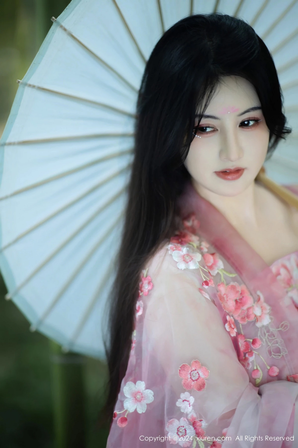 [XiuRen秀人网] 2024.09.02 No.9100 诗诗kiki 美臀性感 [70P] NO.4