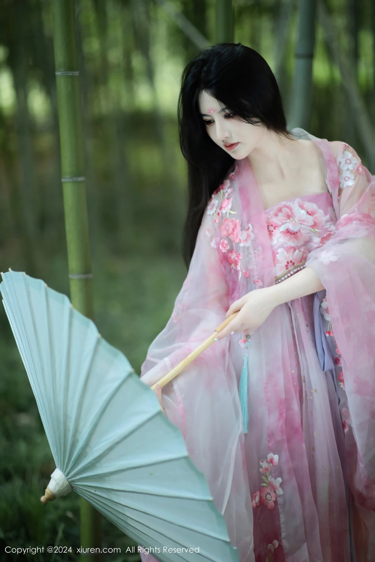 [XiuRen秀人网] 2024.09.02 No.9100 诗诗kiki 美臀性感 [70P] NO.5