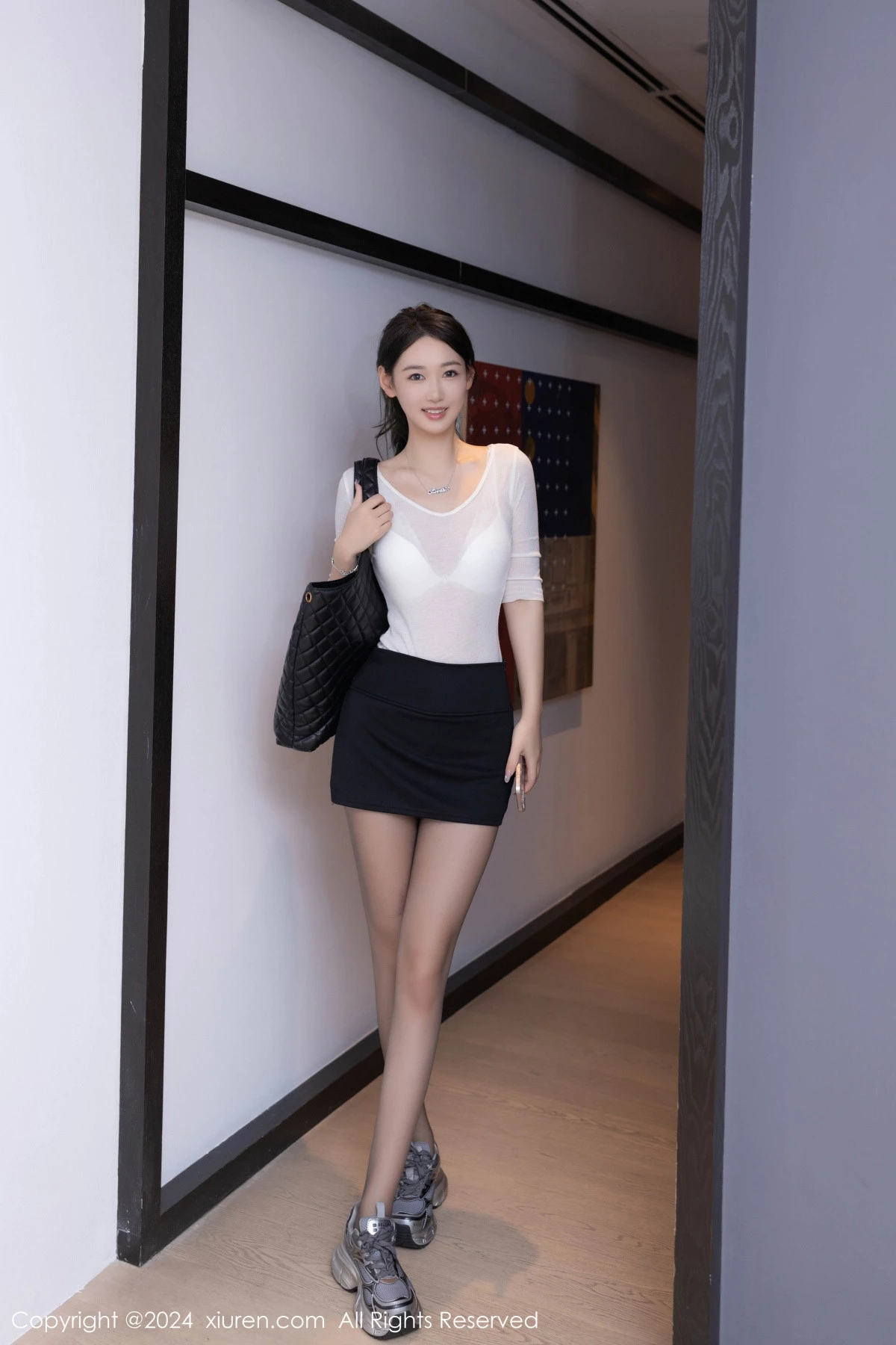 [XiuRen秀人网] 2024.08.19 No.9036 唐安琪 短裙丝袜 [84P] NO.1