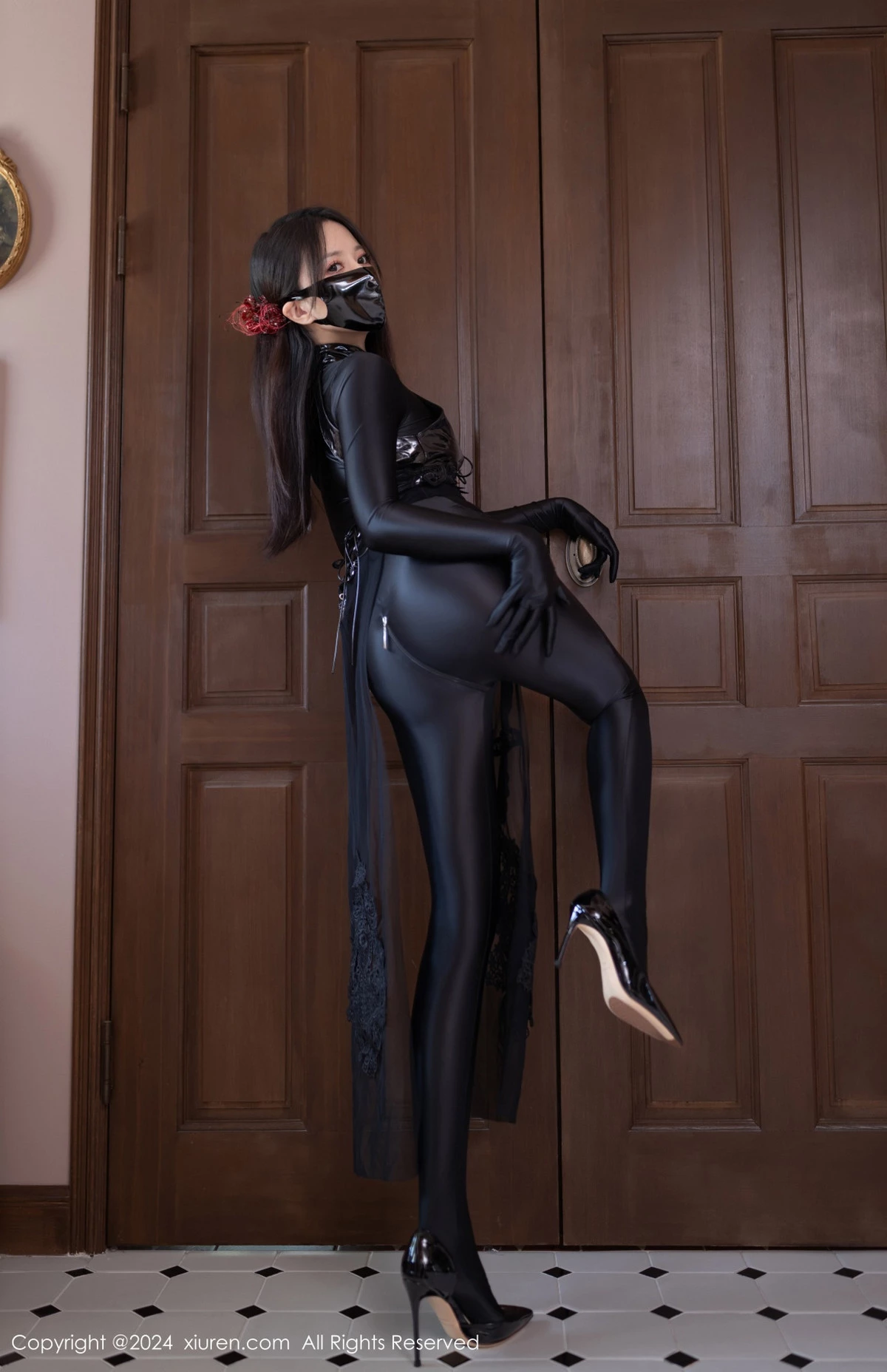 [XiuRen秀人网] 2024.09.06 No.9125 鱼子酱Fish 美腿性感 [80P] NO.8