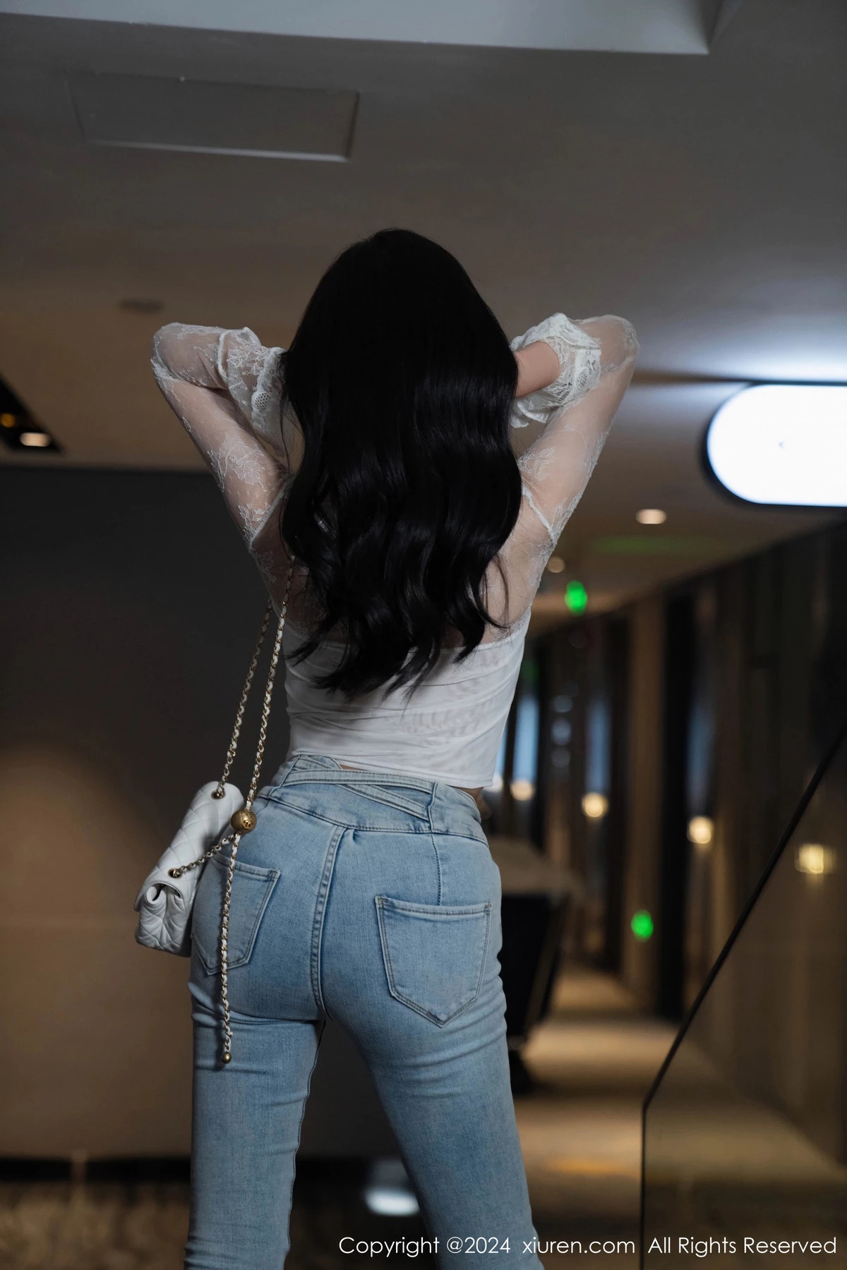[XiuRen秀人网] 2024.09.10 No.9140 杨晨晨Yome 牛仔裤美臀 [80+1P] NO.11