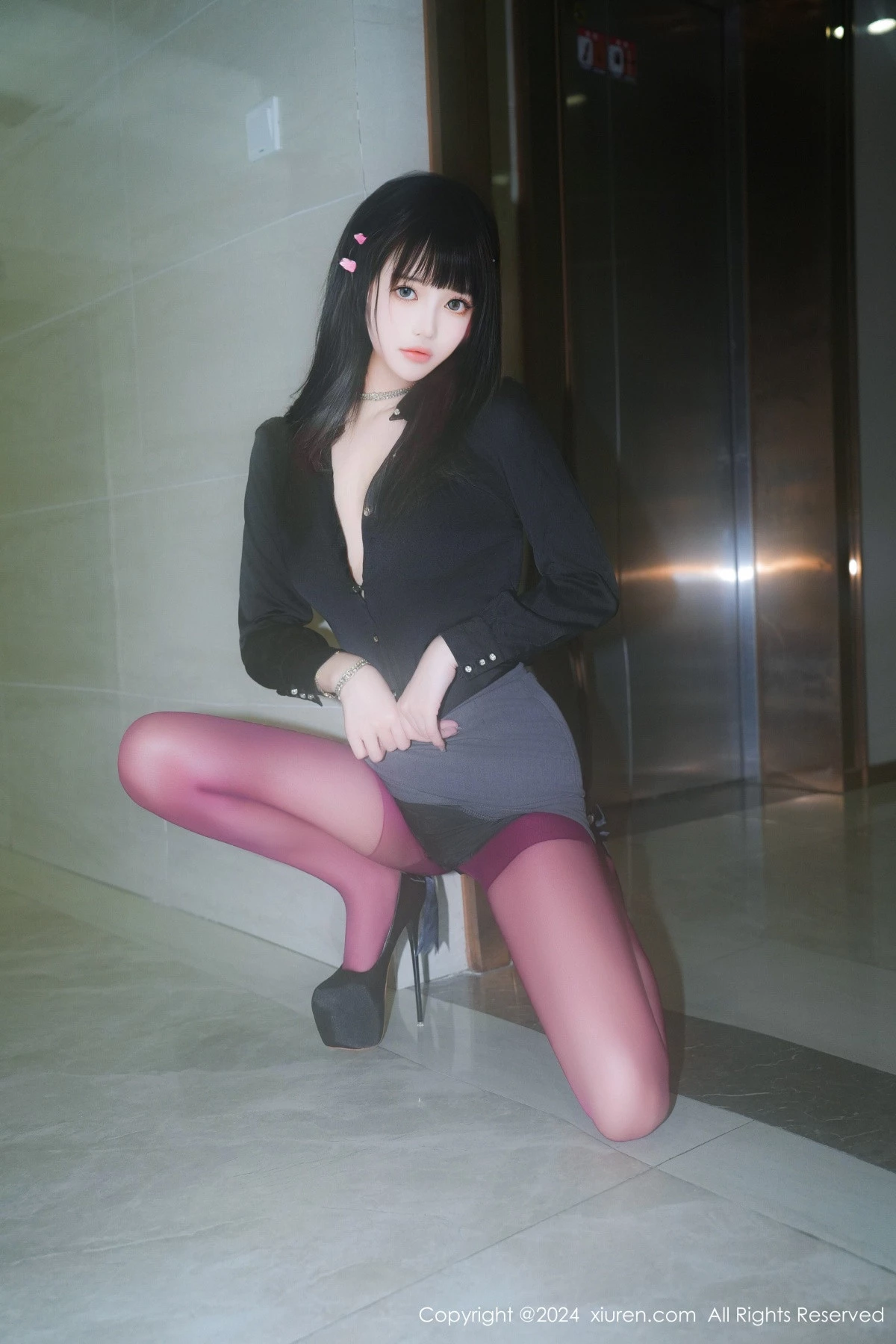 [XiuRen秀人网] 2024.09.11 No.9142 小兔纯纯 丝袜美腿 [78+1P] NO.8