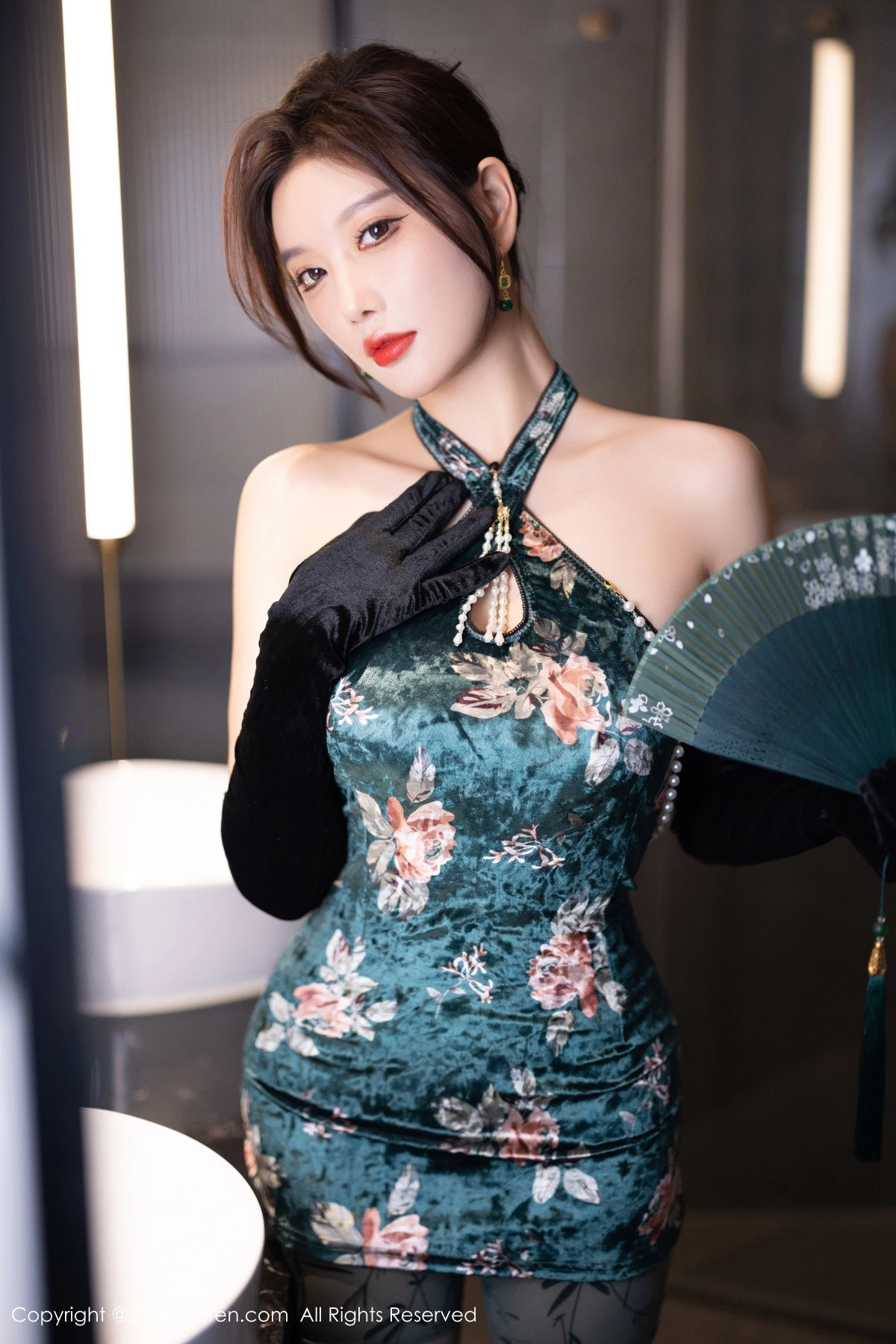 [XiuRen秀人网] 2024.09.14 No.9165 杨晨晨Yome 黑丝美腿 [83P] NO.6