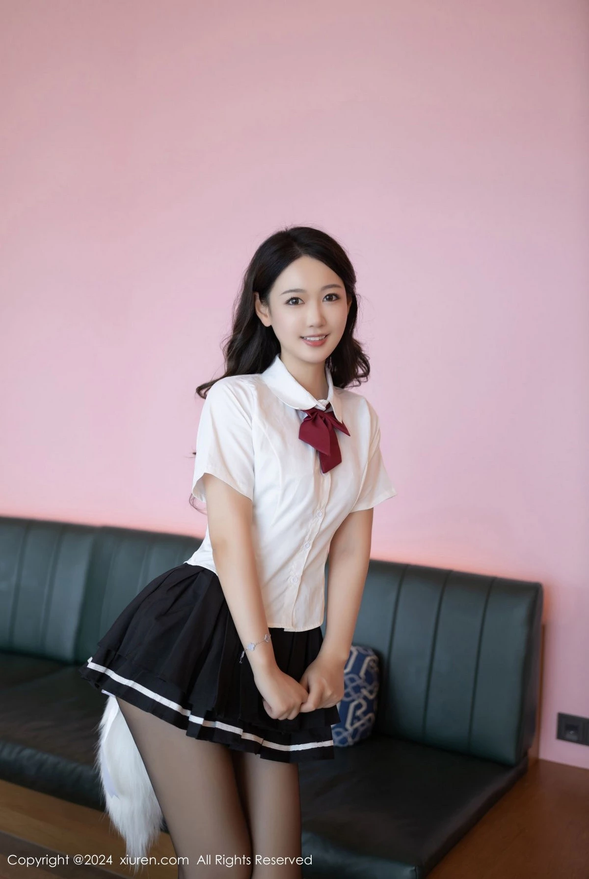 [XiuRen秀人网] 2024.09.18 No.9174 唐安琪 黑丝美腿 [84P] NO.1