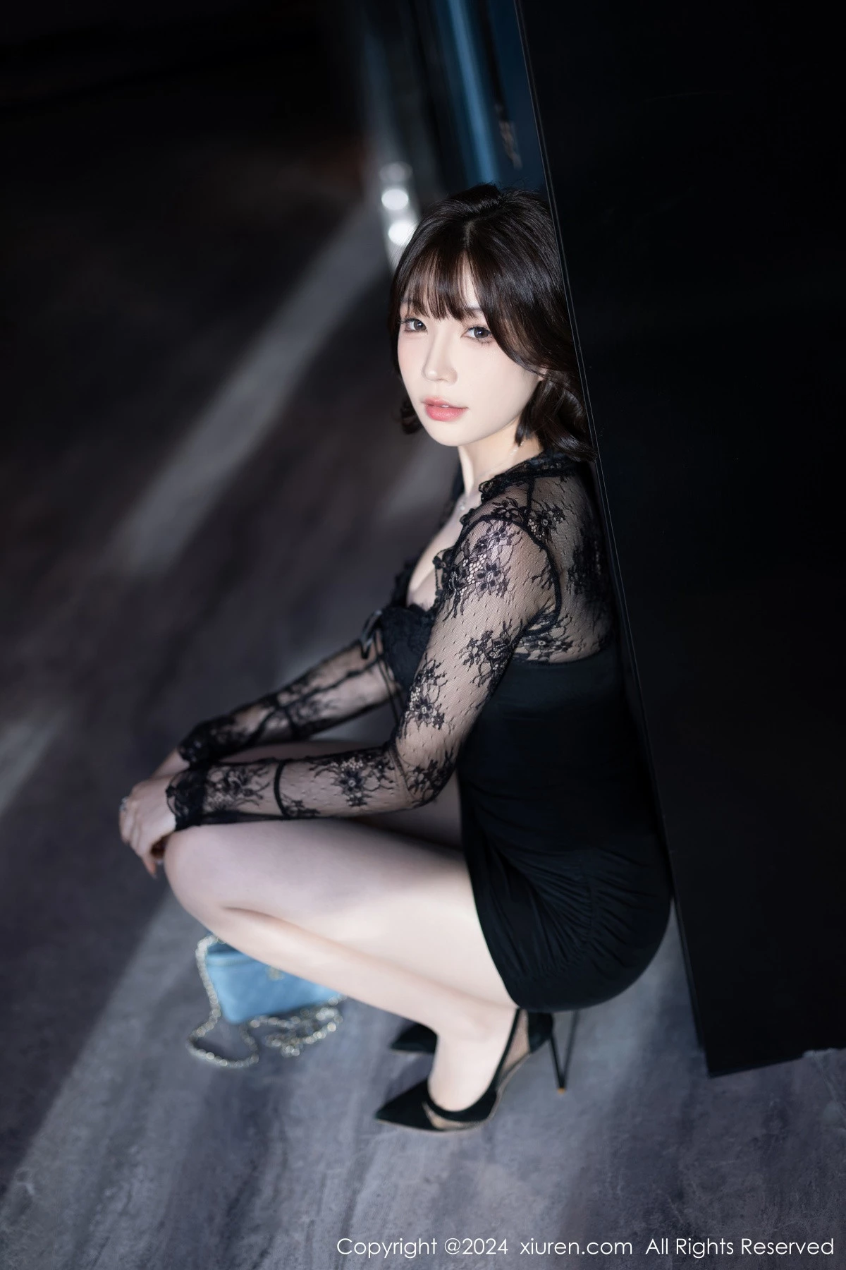 [XiuRen秀人网] 2024.08.21 No.9048 徐莉芝Booty 时尚美腿 [84P] NO.11