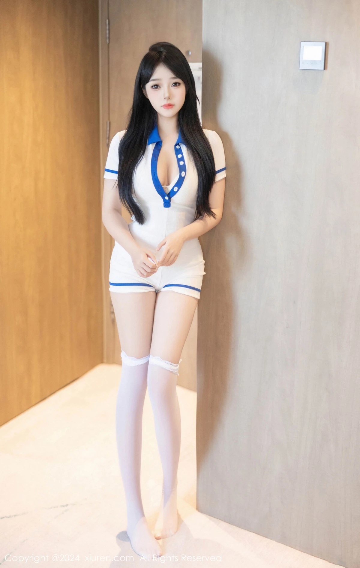 [XiuRen秀人网] 2024.08.23 No.9056 黎秋秋 丝袜制服 [75P] NO.1