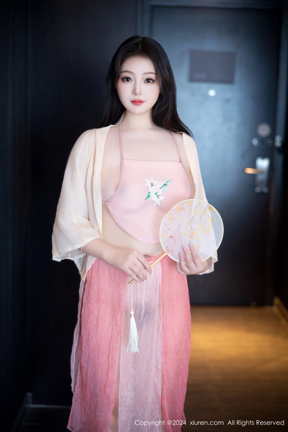 [XiuRen秀人网] 2024.09.26 No.9211 潘多拉哦 美臀性感 [59P] NO.1