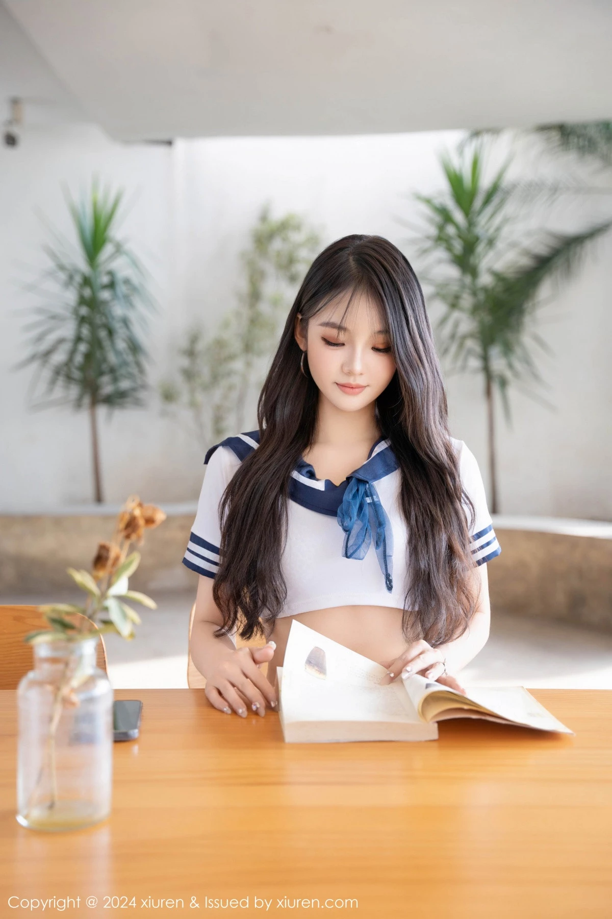 [XiuRen秀人网] 2024.10.08 No.9245 李嫣 制服美腿 [60P] NO.1