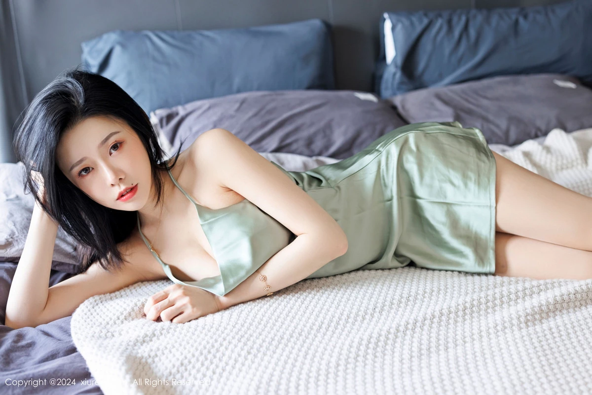 [XiuRen秀人网] 2024.10.11 No.9264 luvian本能 丝袜美腿 [52P] NO.6