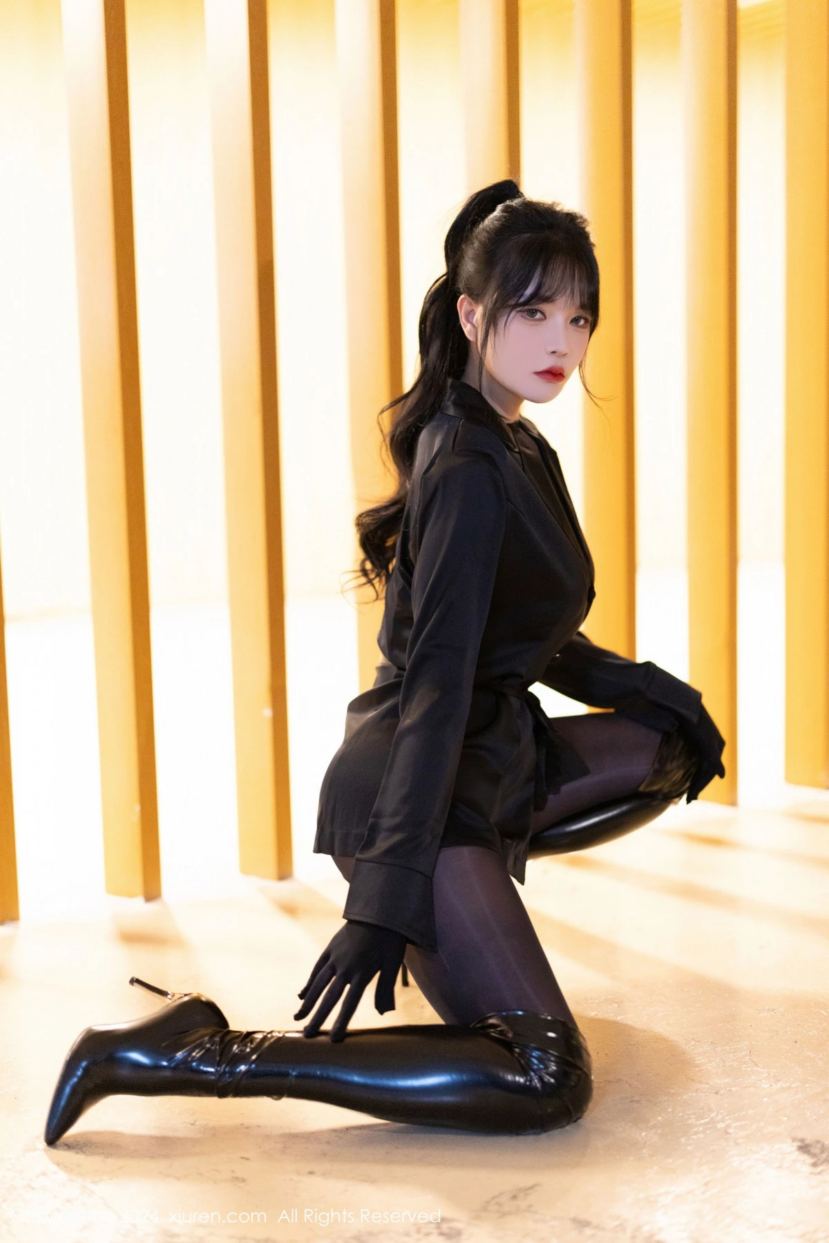 [XiuRen秀人网] 2024.10.12 No.9275 娜比 黑丝美腿 [90P] NO.8