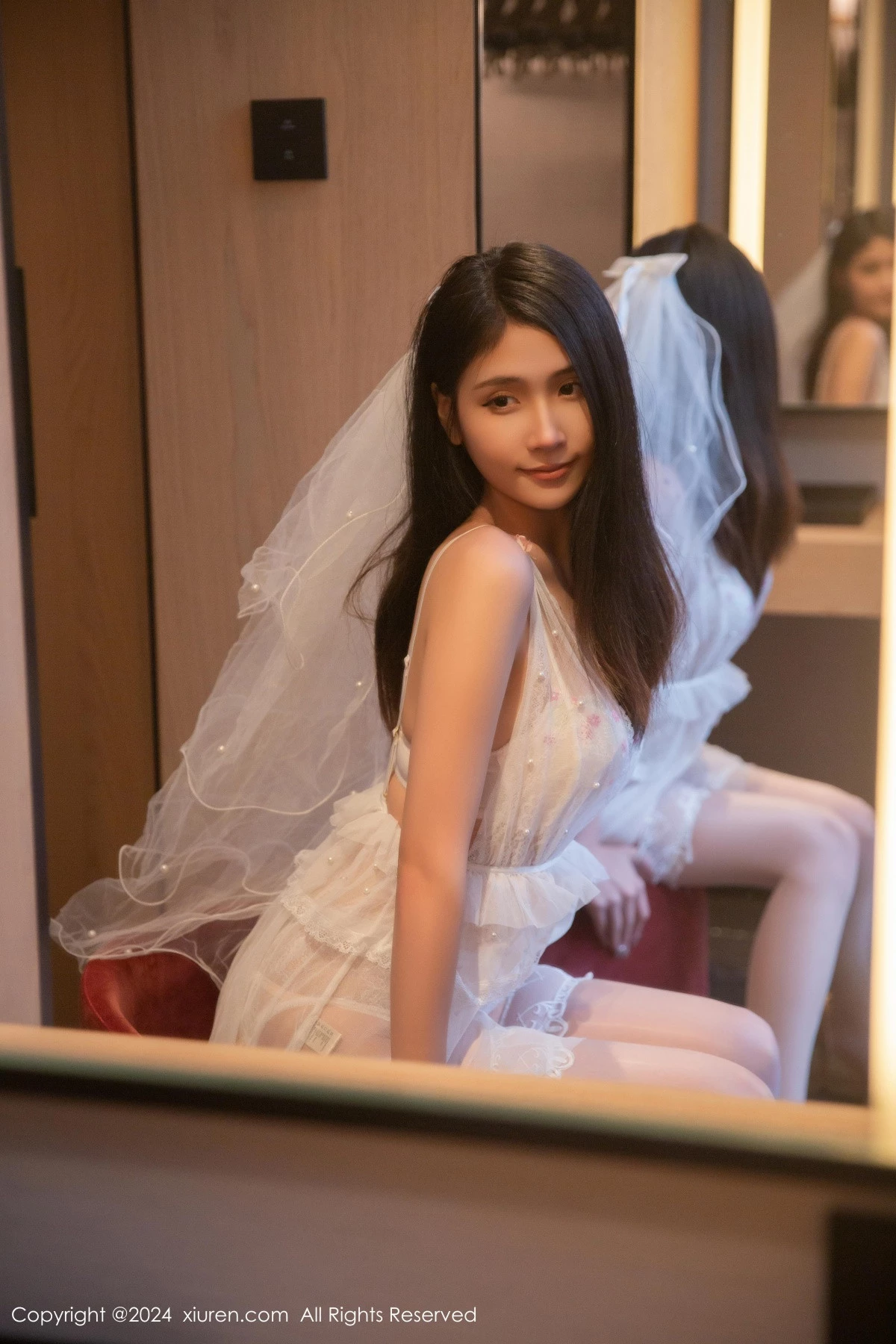 [XiuRen秀人网] 2024.10.12 No.9272 刘婷婷 丝袜美腿 [80P] NO.12