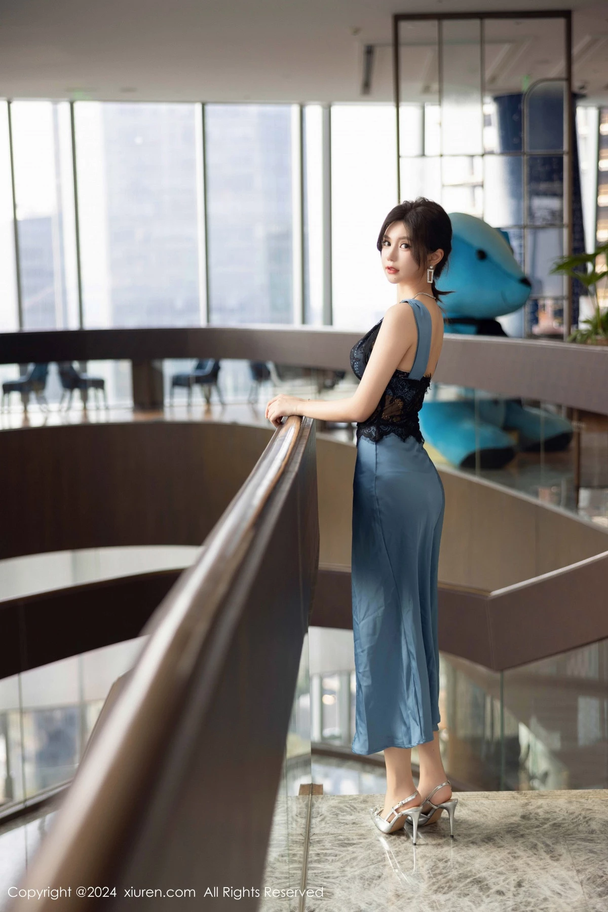 [XiuRen秀人网] 2024.10.18 No.9310 绮里嘉ula 丝袜美腿 [94P] NO.8