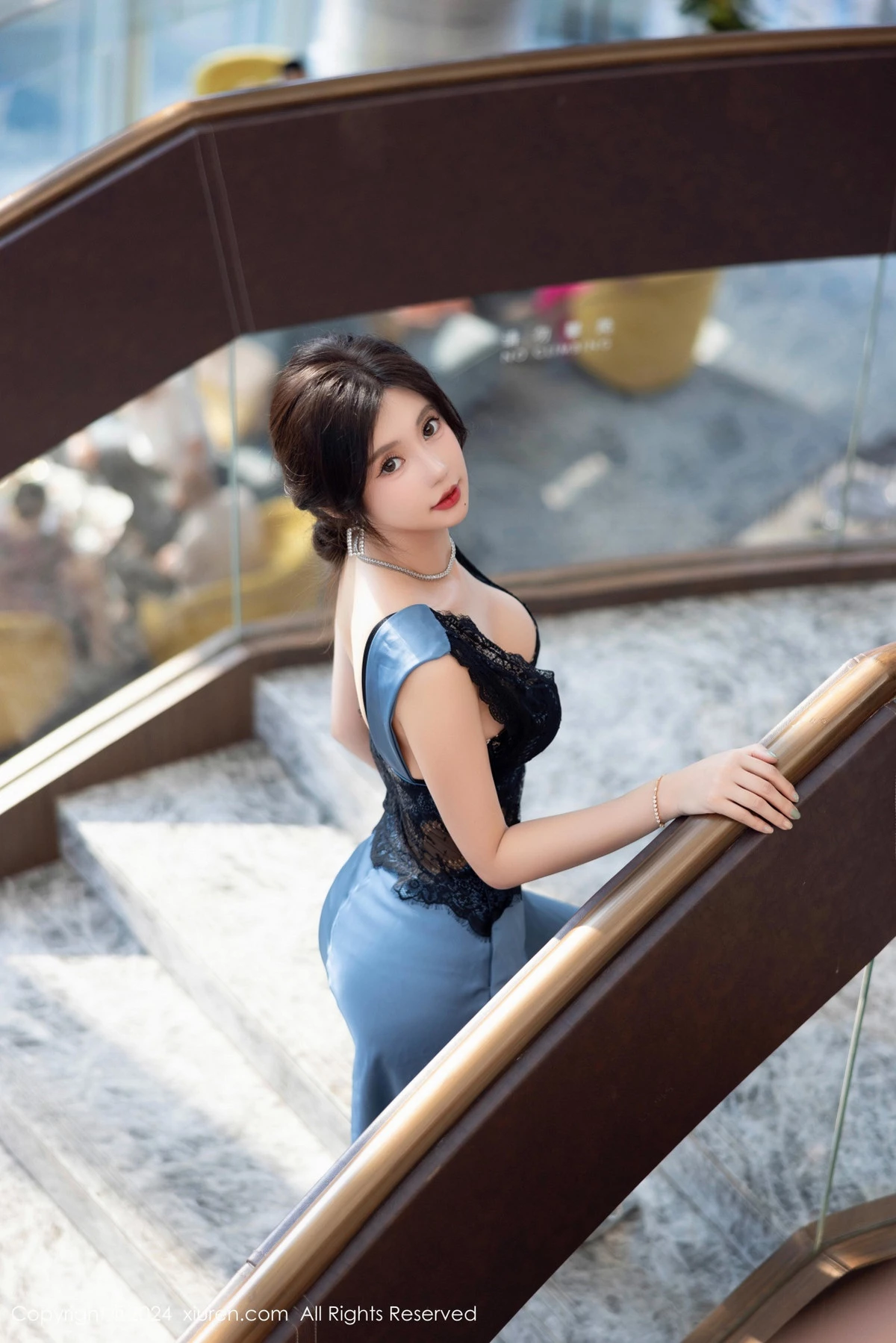 [XiuRen秀人网] 2024.10.18 No.9310 绮里嘉ula 丝袜美腿 [94P] NO.9