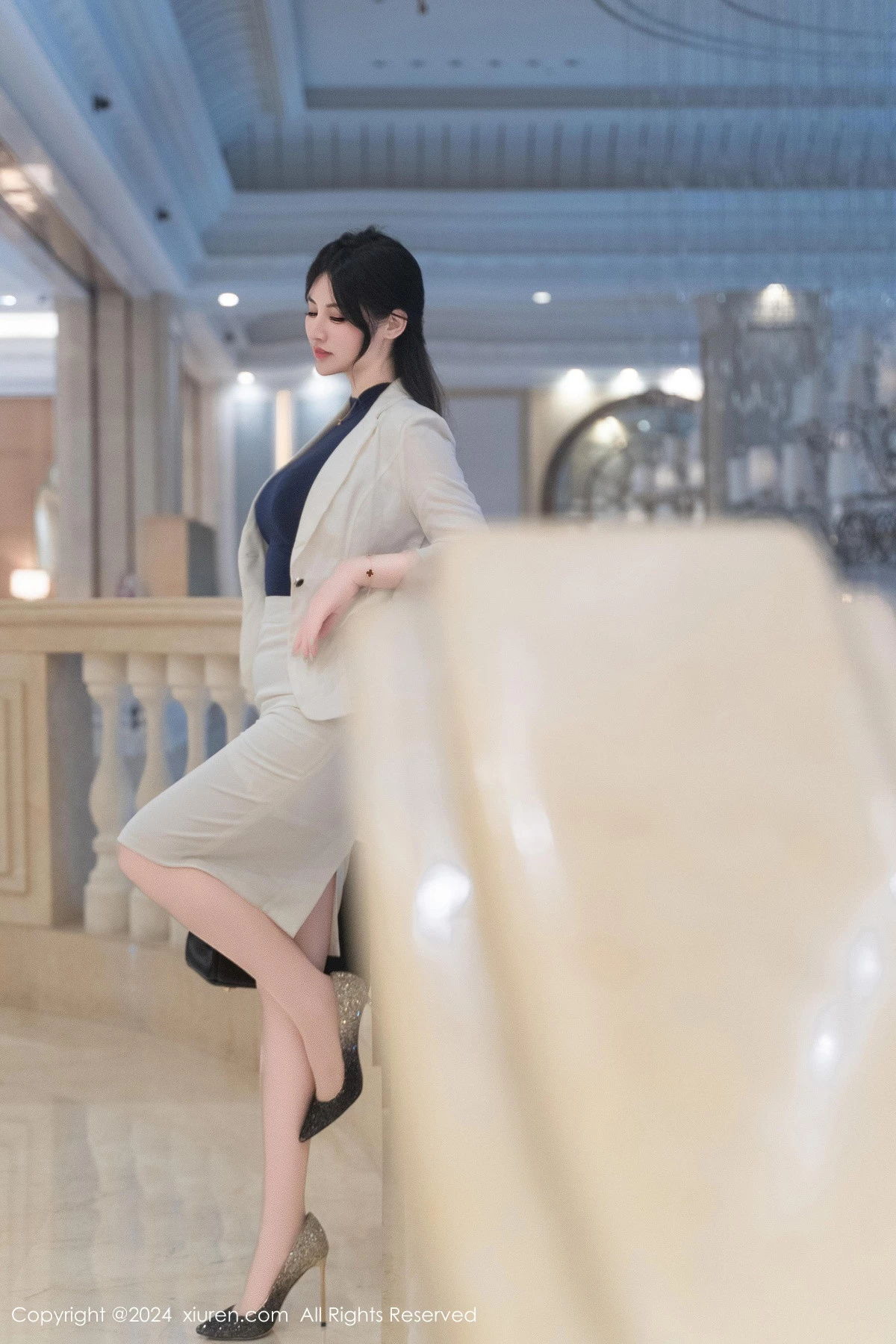 [XiuRen秀人网] 2024.10.21 No.9319 诗诗kiki 丝袜美臀 [98P] NO.8