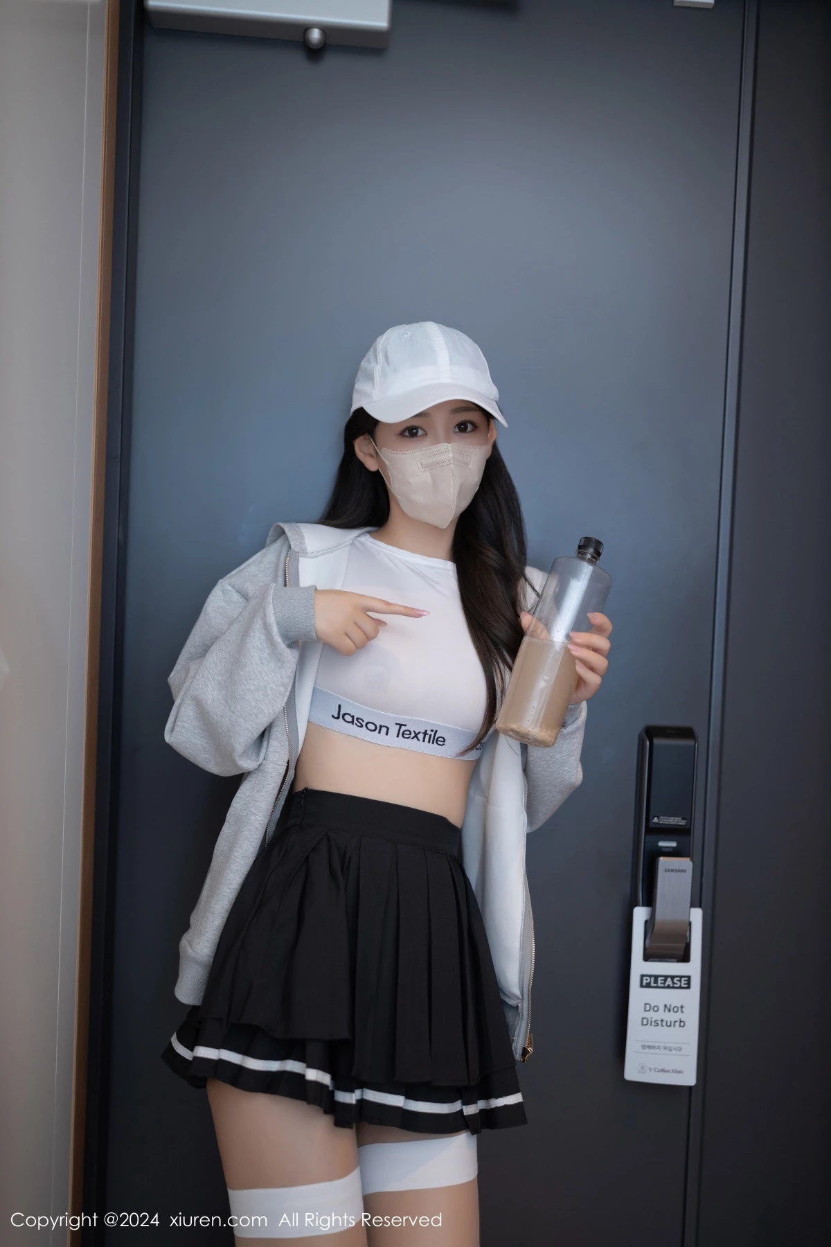 [XiuRen秀人网] 2024.09.23 No.9196 唐安琪 丝袜美腿 [87P] NO.8